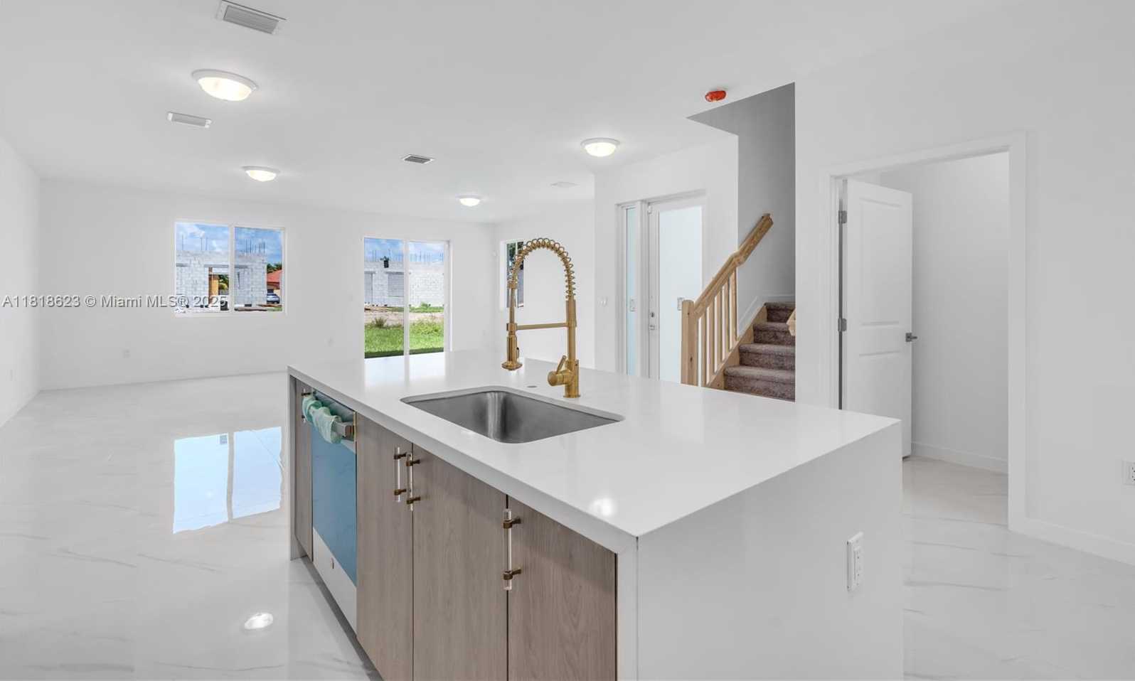 Small Image of 22479 SOUTH WEST 125 AVE #A, Miami Number 9