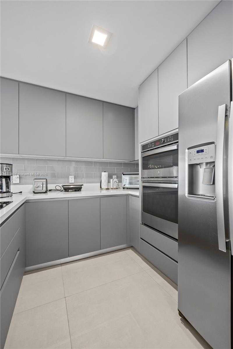 Small Image of 801 BRICKELL KEY BLVD #2203, Miami Number 23