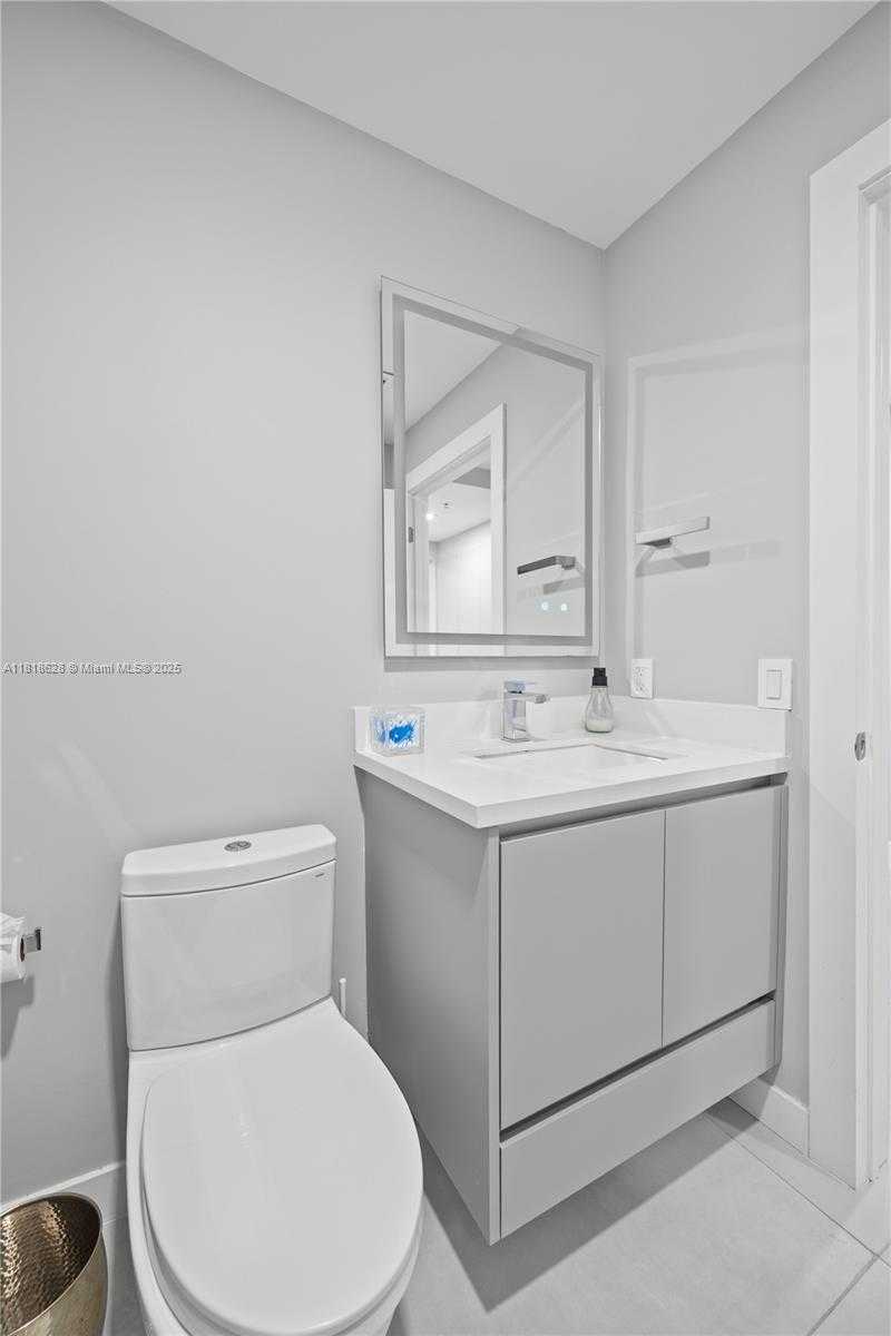Small Image of 801 BRICKELL KEY BLVD #2203, Miami Number 25