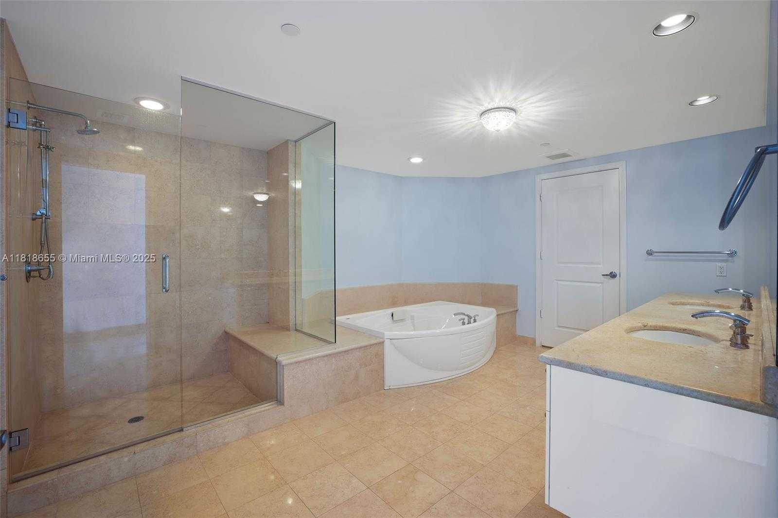 Small Image of 3101 SOUTH OCEAN DR #2708, Hollywood Number 26