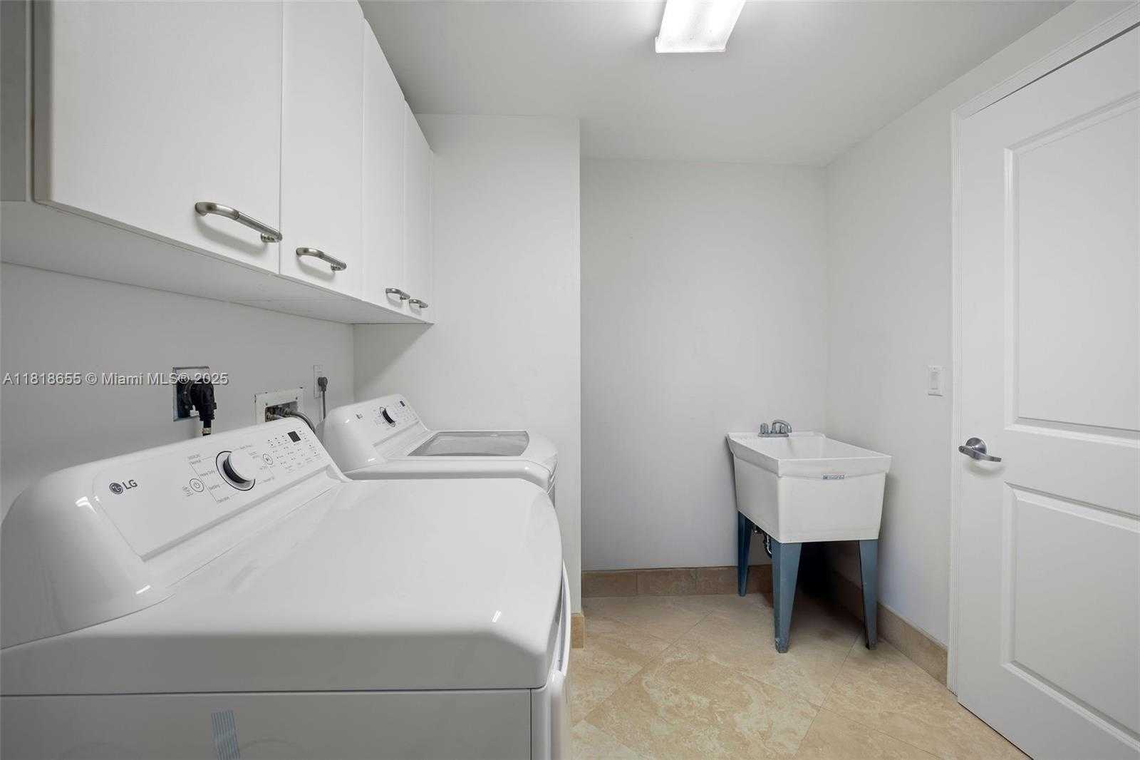 Small Image of 3101 SOUTH OCEAN DR #2708, Hollywood Number 39