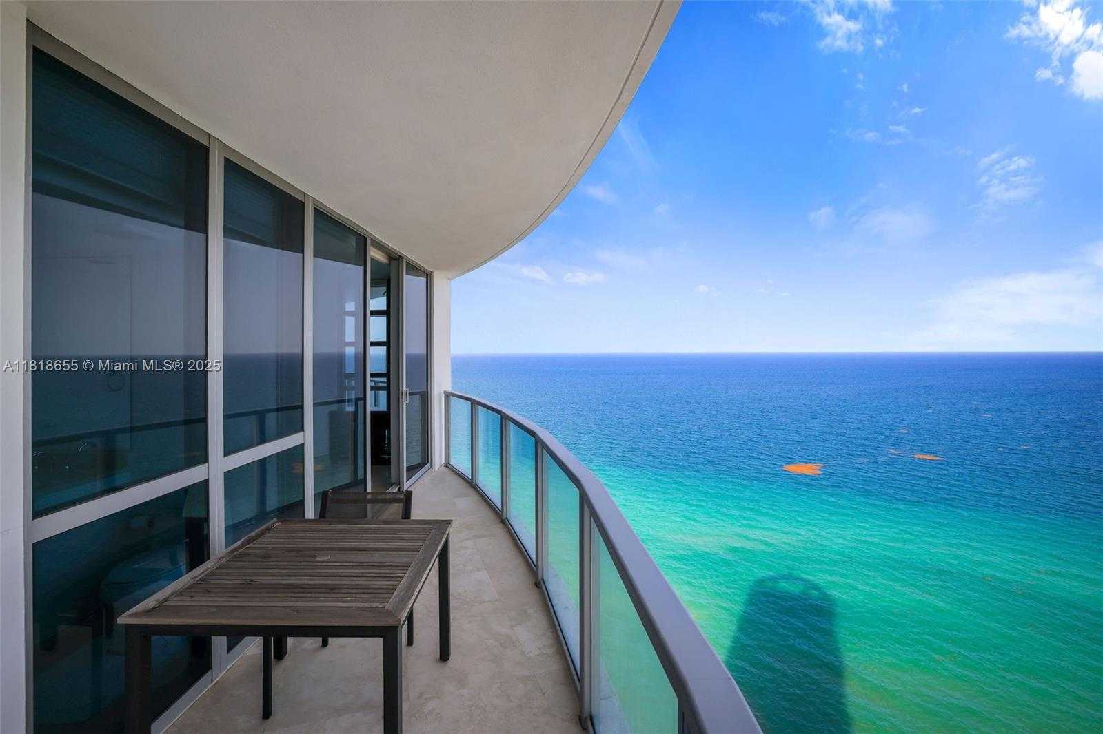 Small Image of 3101 SOUTH OCEAN DR #2708, Hollywood Number 4