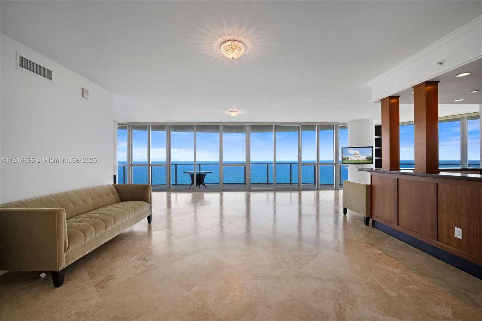 Small Image of 3101 SOUTH OCEAN DR #2708, Hollywood Number 5