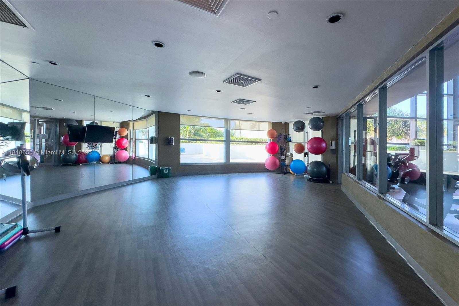 Small Image of 3101 SOUTH OCEAN DR #2708, Hollywood Number 55