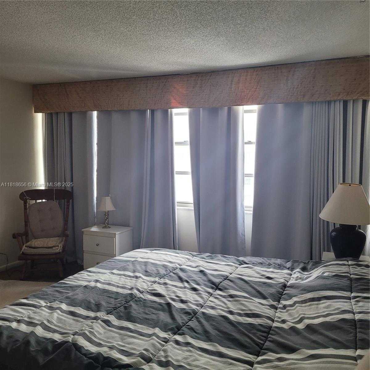 Small Image of 1801 SOUTH OCEAN DR #739, Hallandale Beach Number 7