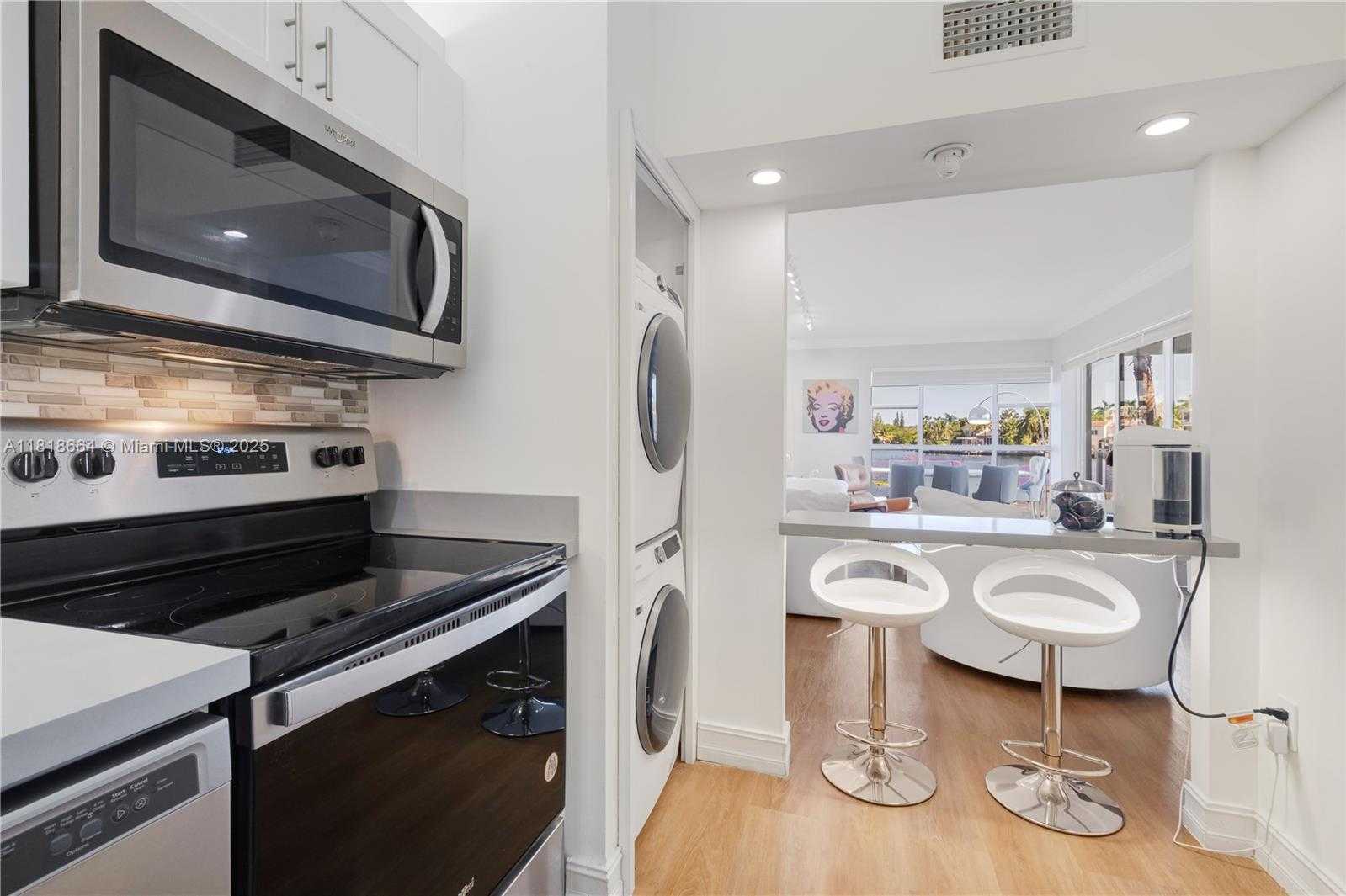 Small Image of 20505 EAST COUNTRY CLUB DR #143, Aventura Number 4