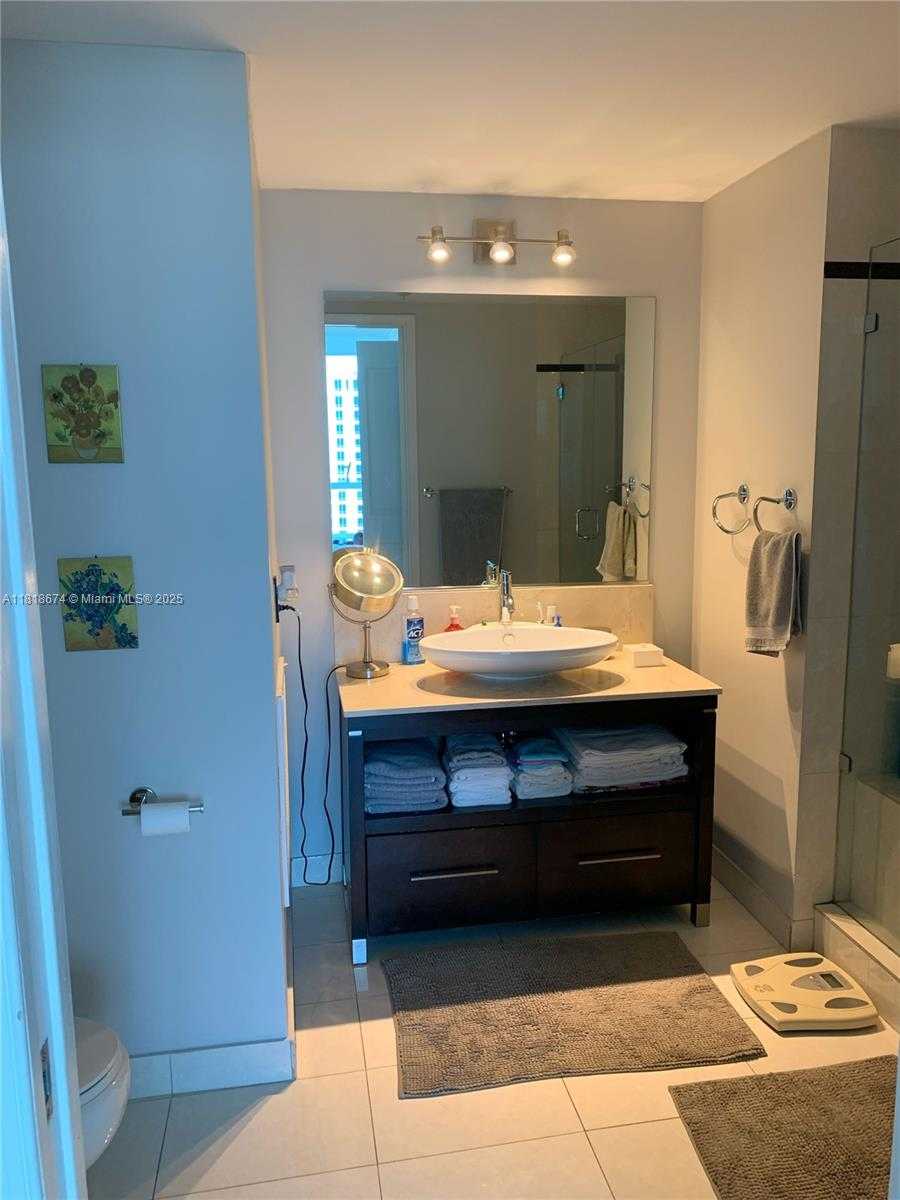 Small Image of 480 NORTH EAST 30TH ST #1505, Miami Number 11