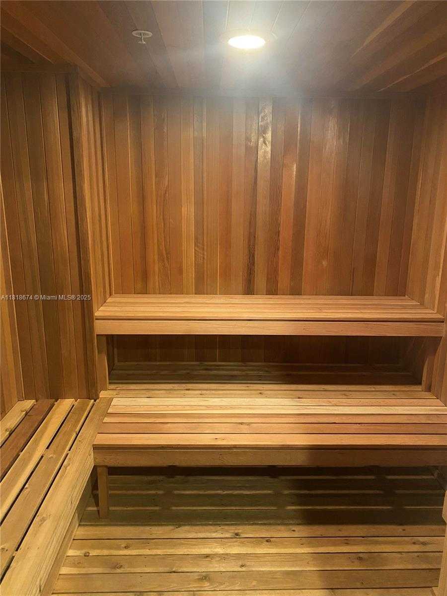 Small Image of 480 NORTH EAST 30TH ST #1505, Miami Number 22