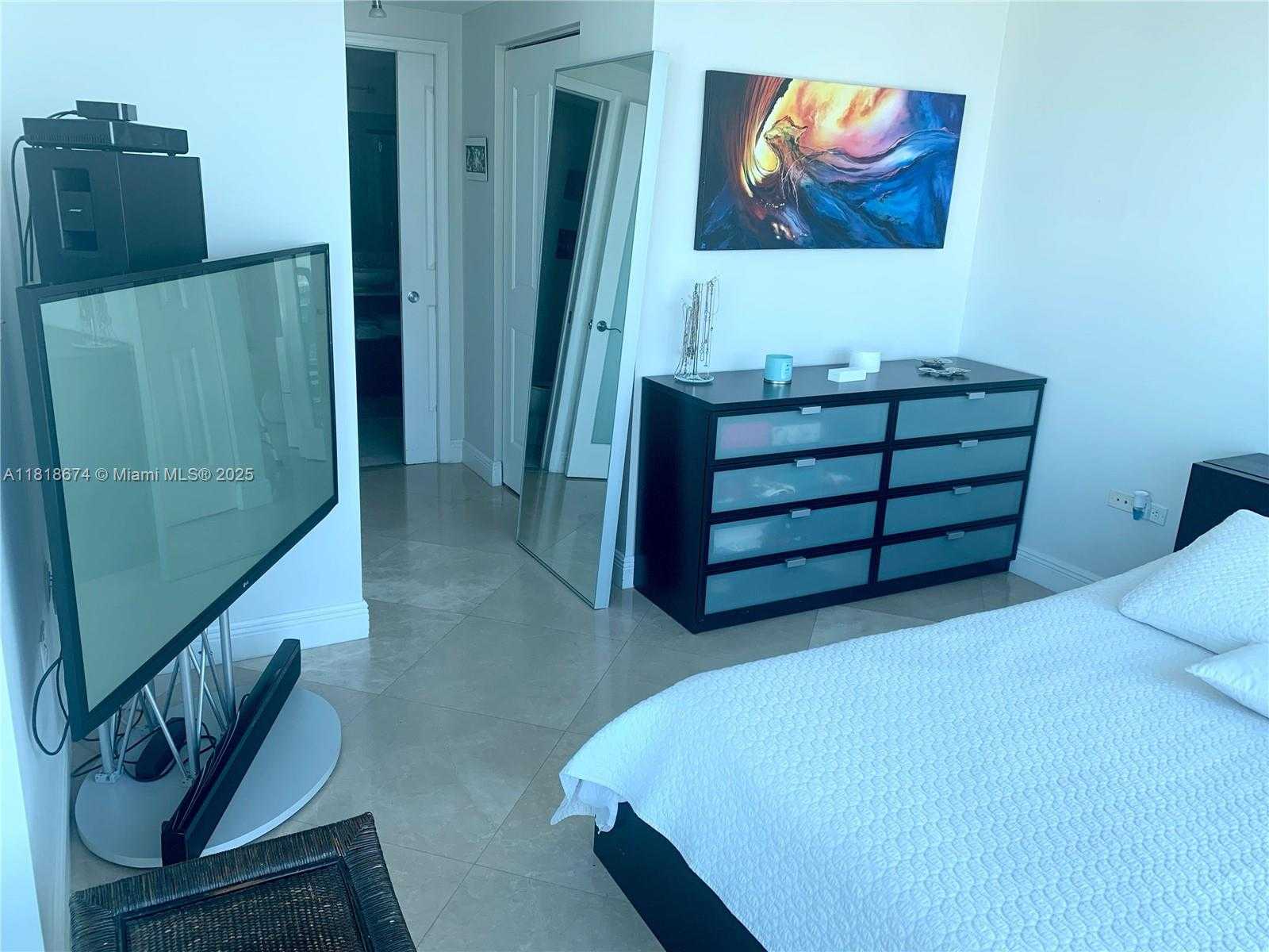 Small Image of 480 NORTH EAST 30TH ST #1505, Miami Number 9