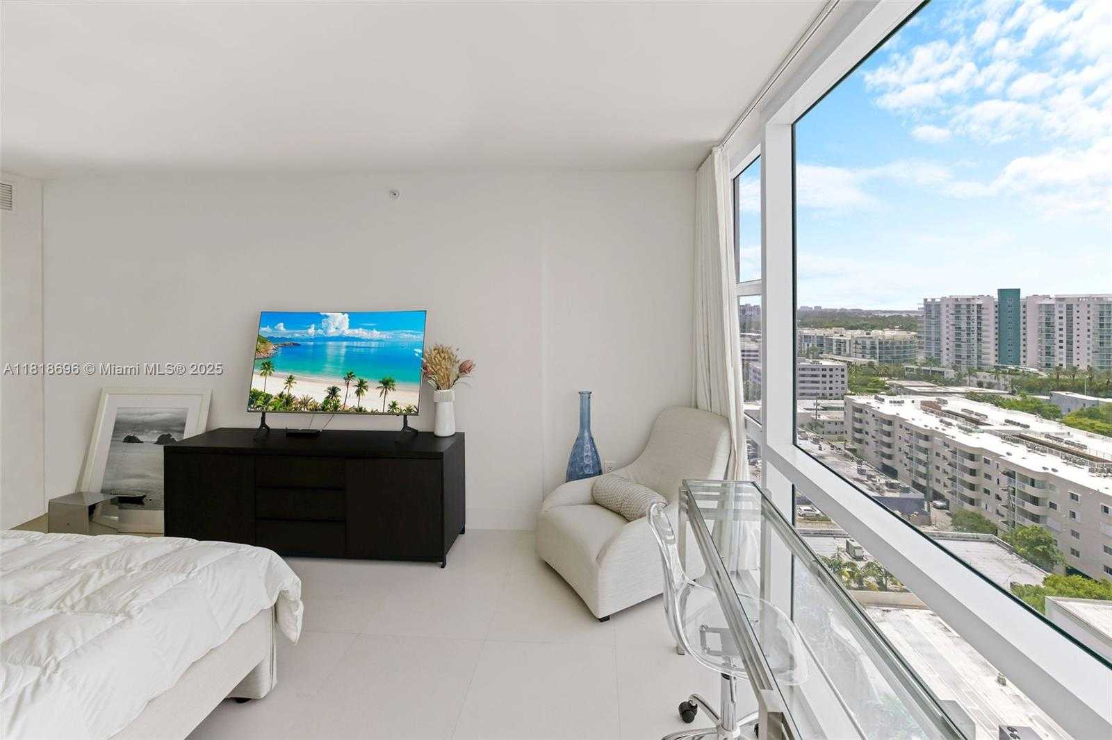Small Image of 6801 COLLINS AVE #1401 (Door Number), Miami Beach Number 21
