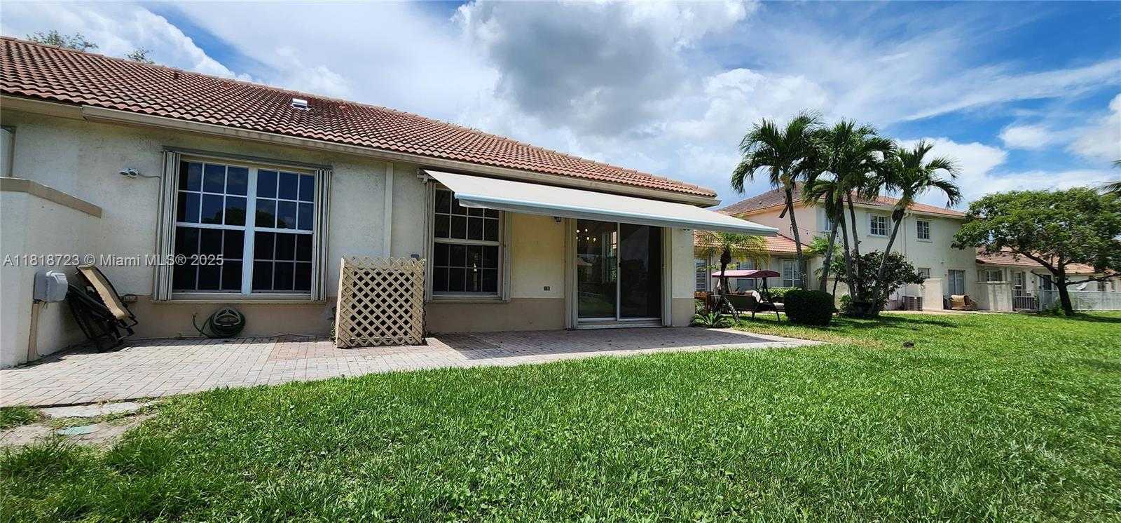 Small Image of 1707 NORTH WEST 78TH WAY, Pembroke Pines Number 16