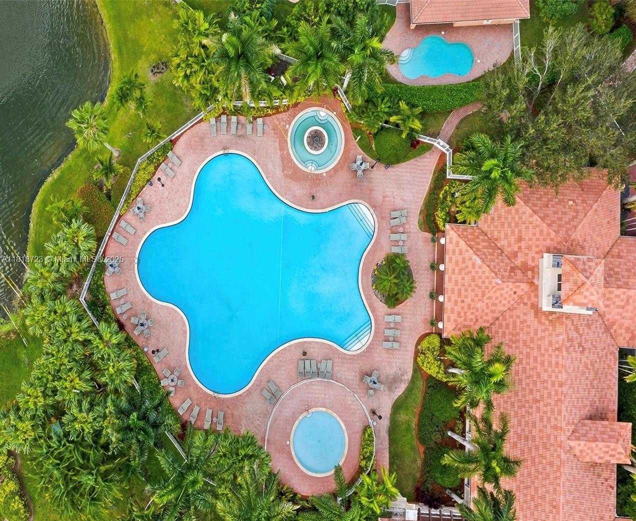 Small Image of 1707 NORTH WEST 78TH WAY, Pembroke Pines Number 18