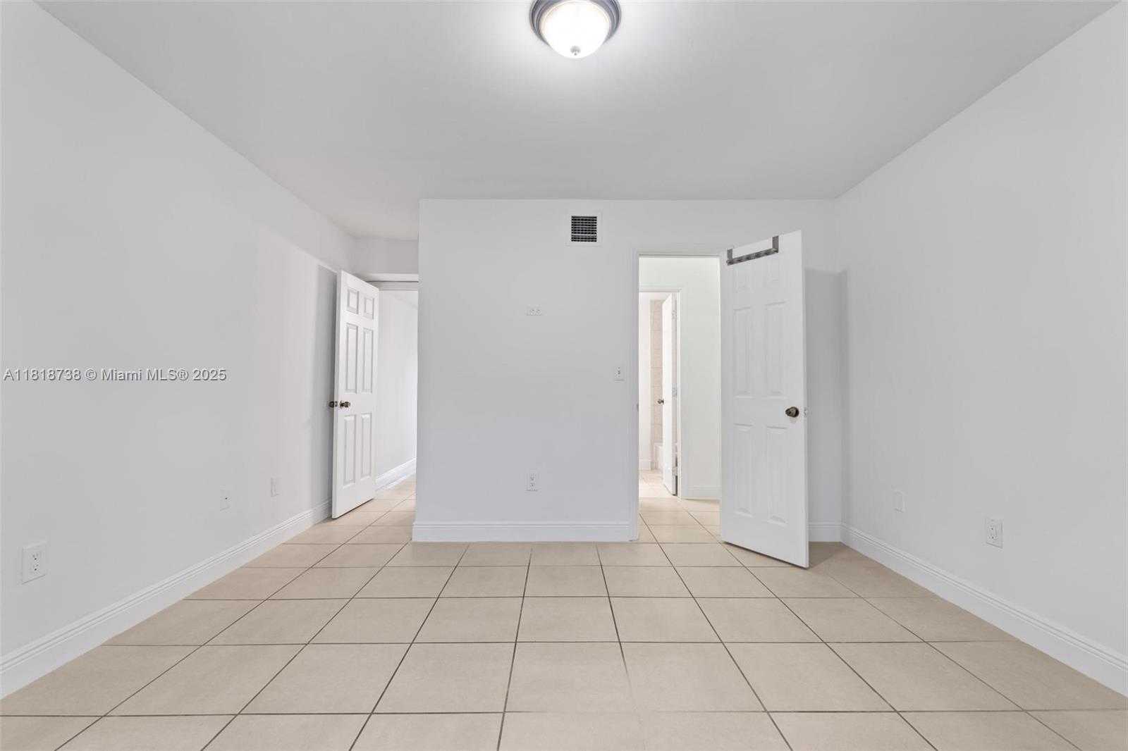Small Image of 2660 WEST 76TH ST #106, Hialeah Number 16
