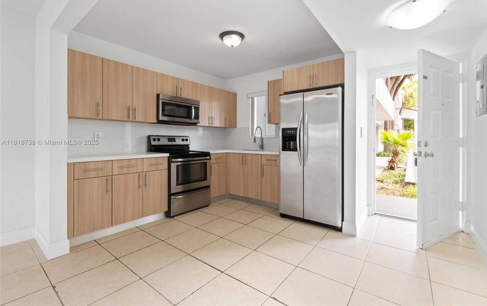 Small Image of 2660 WEST 76TH ST #106, Hialeah Number 7