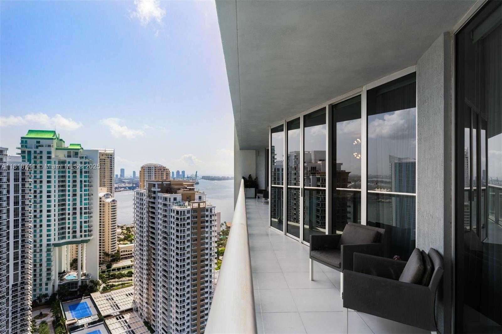 Small Image of 495 BRICKELL AVE #3604, Miami Number 20