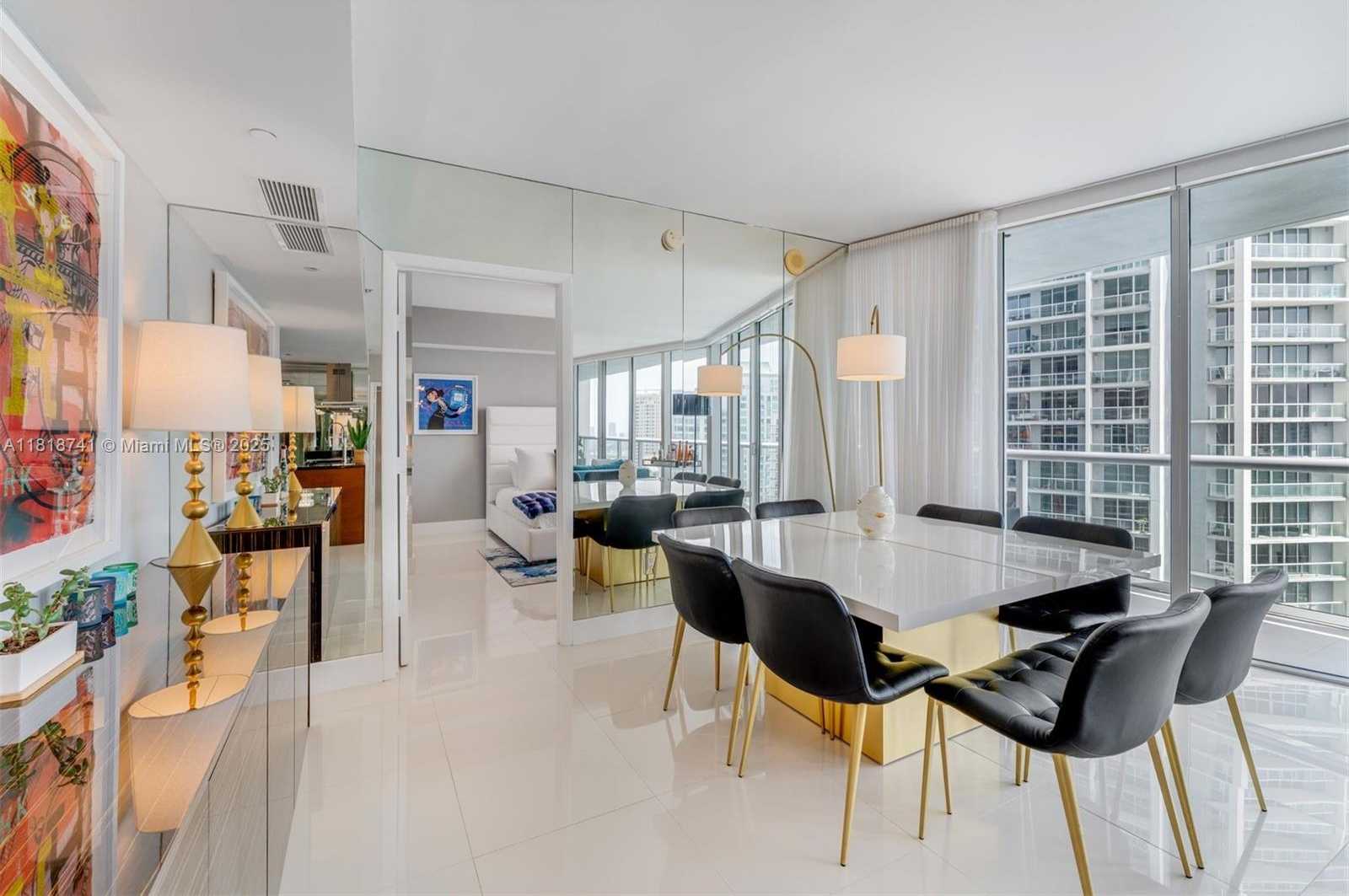 Small Image of 495 BRICKELL AVE #3604, Miami Number 4