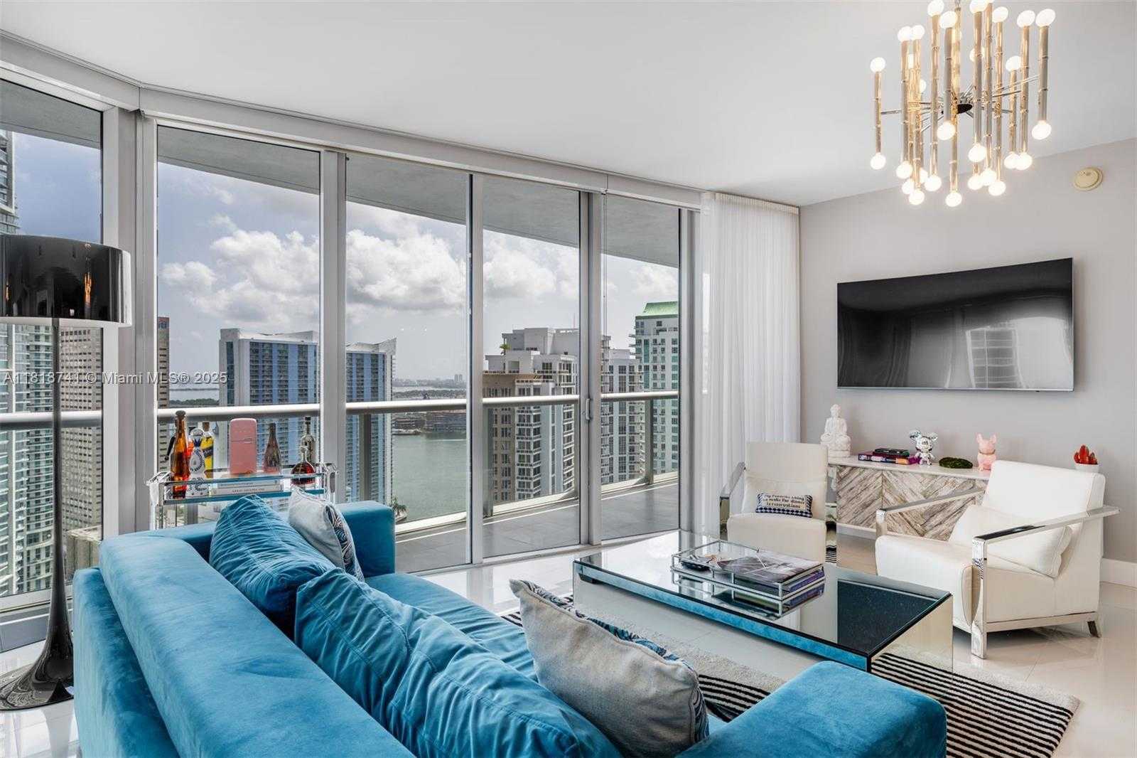 Small Image of 495 BRICKELL AVE #3604, Miami Number 6