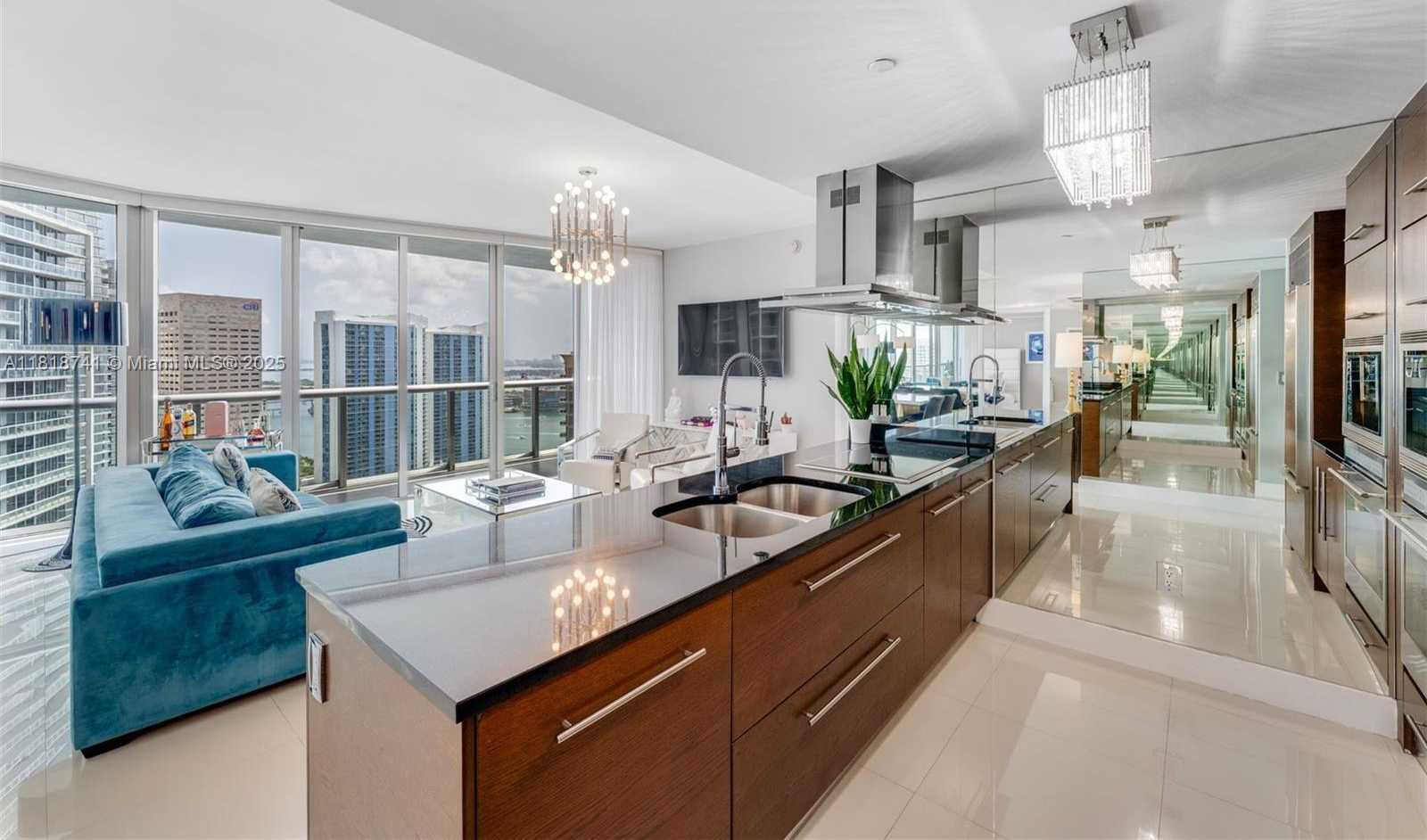 Small Image of 495 BRICKELL AVE #3604, Miami Number 7