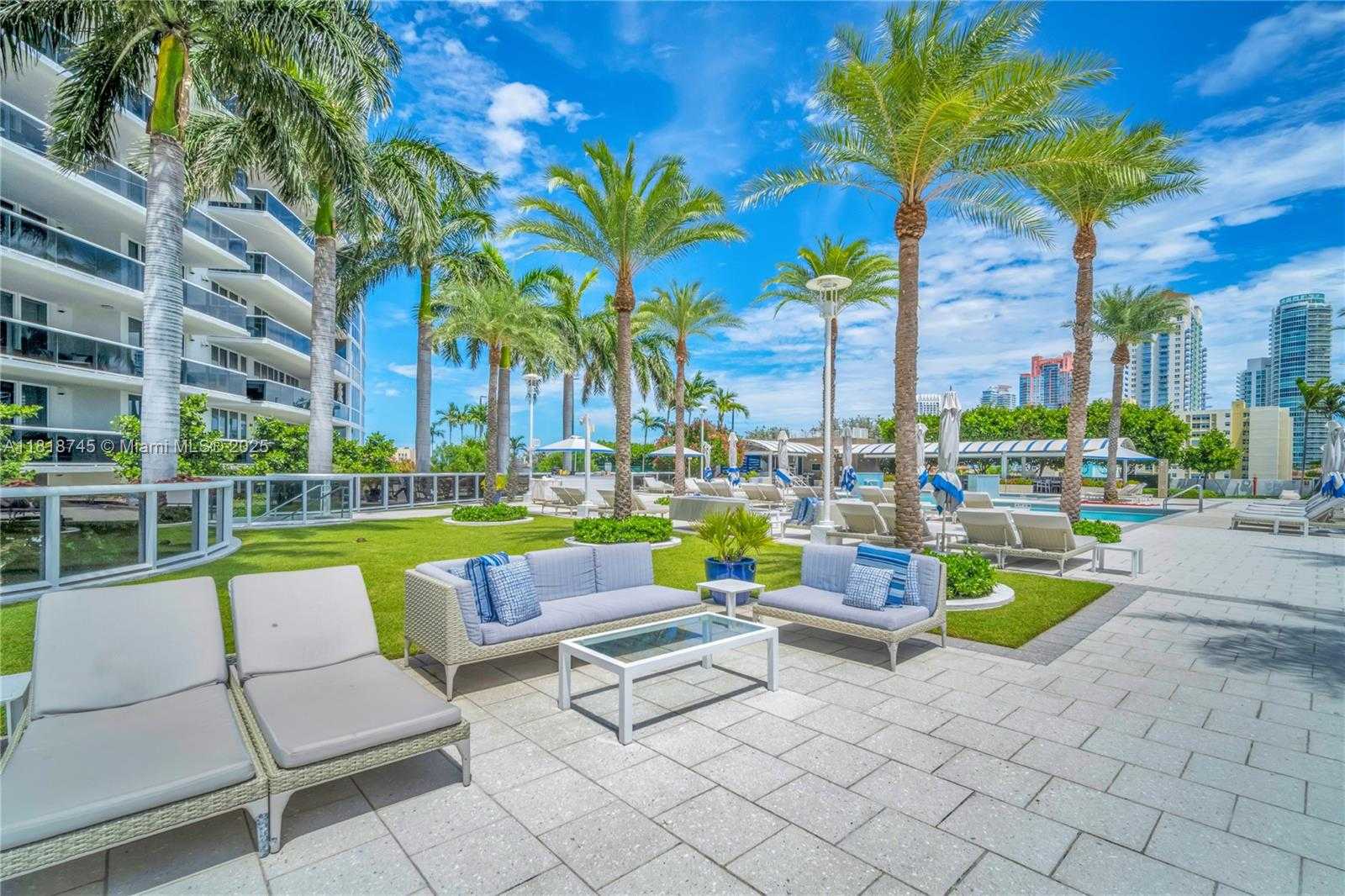 Small Image of 400 ALTON RD #407, Miami Beach Number 59
