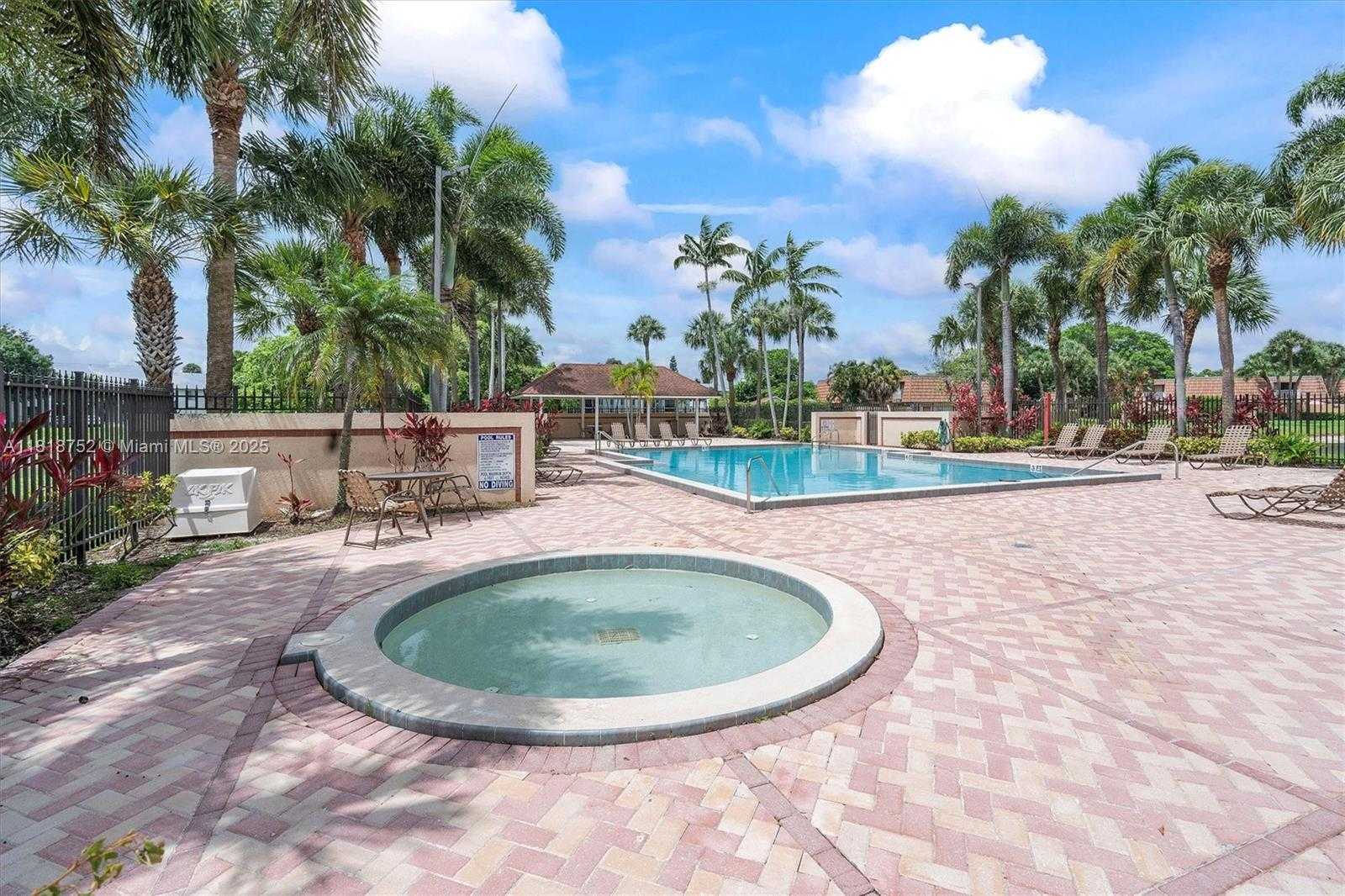 Small Image of 839 BLUE RIDGE CIR #839, West Palm Beach Number 25
