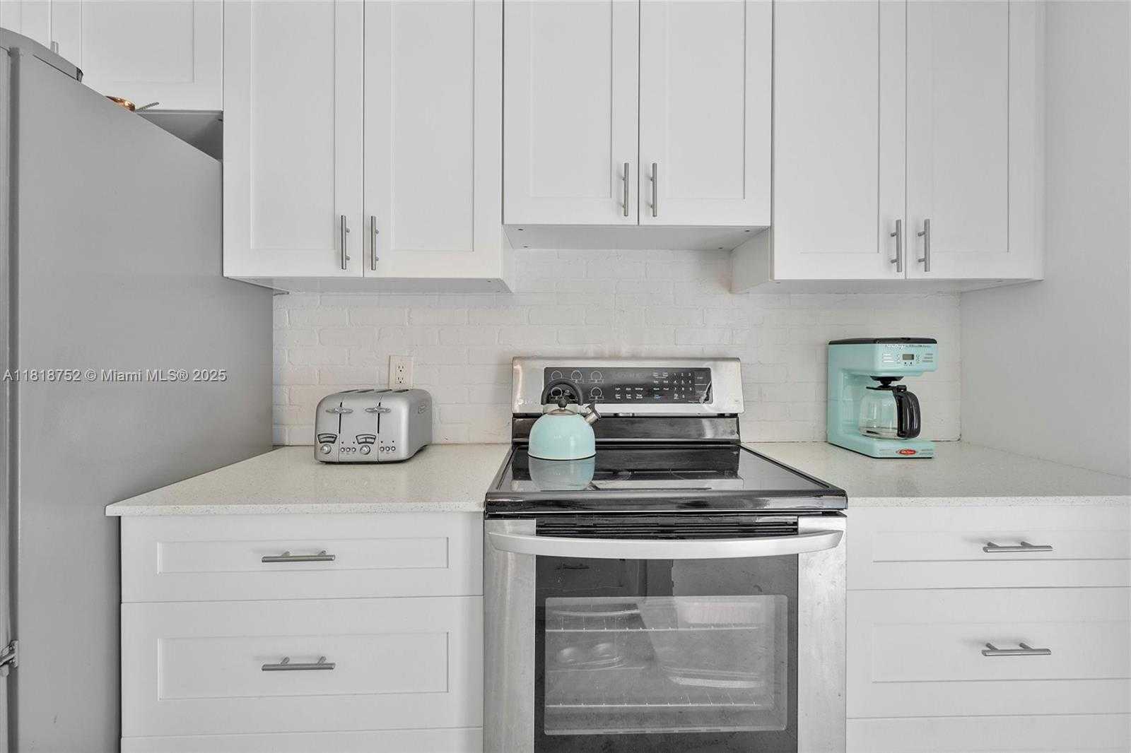 Small Image of 839 BLUE RIDGE CIR #839, West Palm Beach Number 6