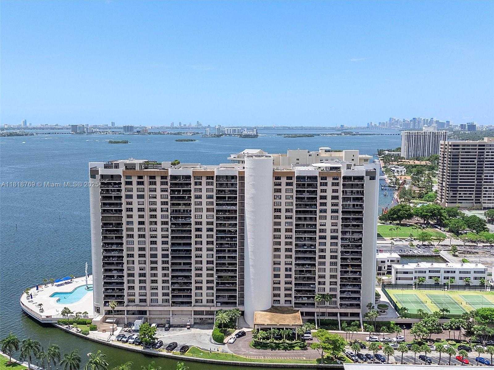 Small Image of 1800 NORTH EAST 114TH ST #1103, Miami Number 3