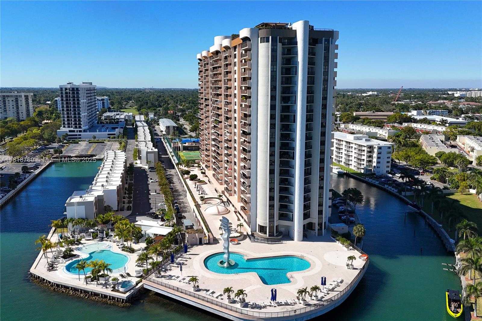 Small Image of 1800 NORTH EAST 114TH ST #1103, Miami Number 45
