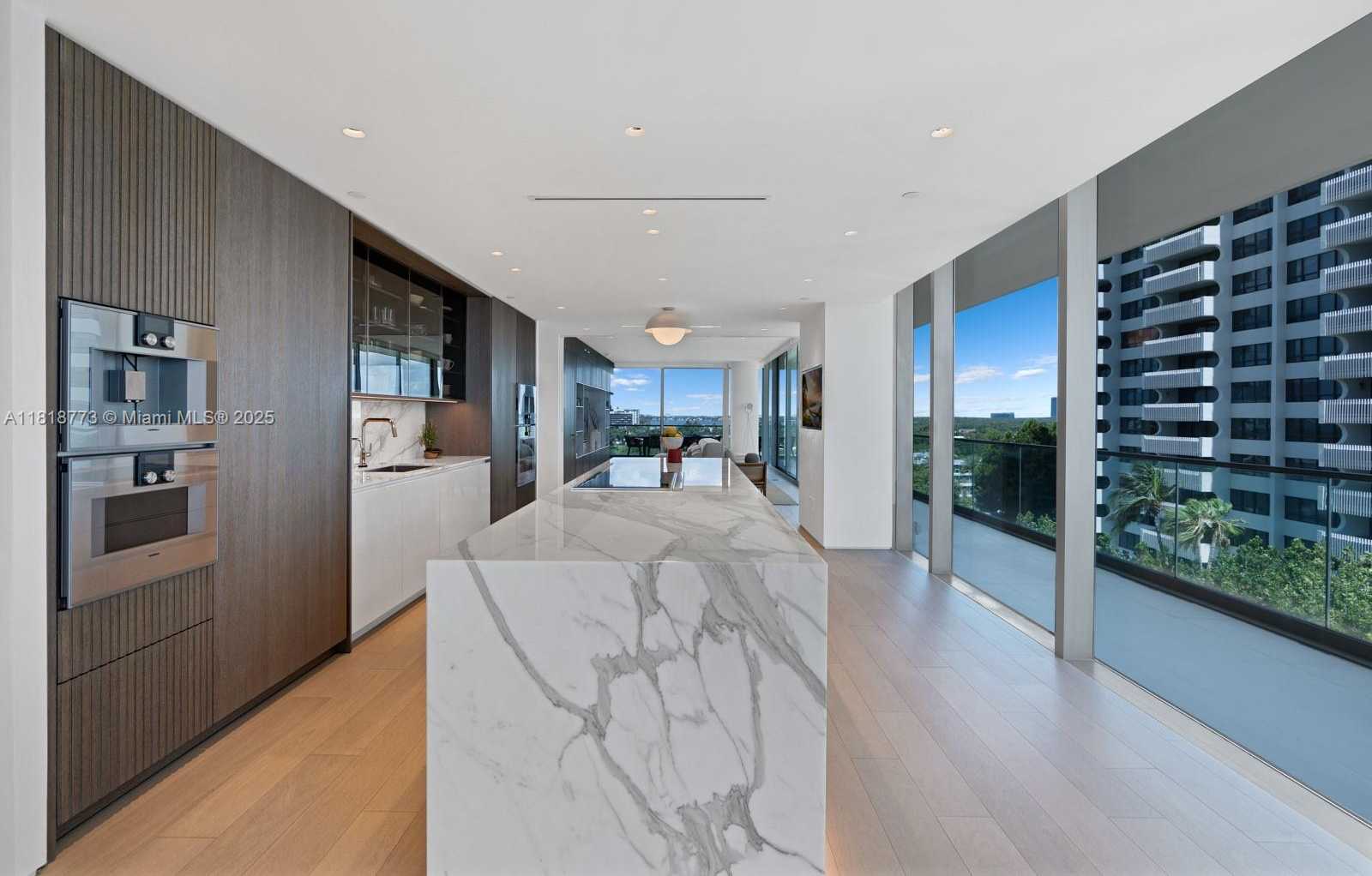 Small Image of 10203 COLLINS AVE #701, Bal Harbour Number 12