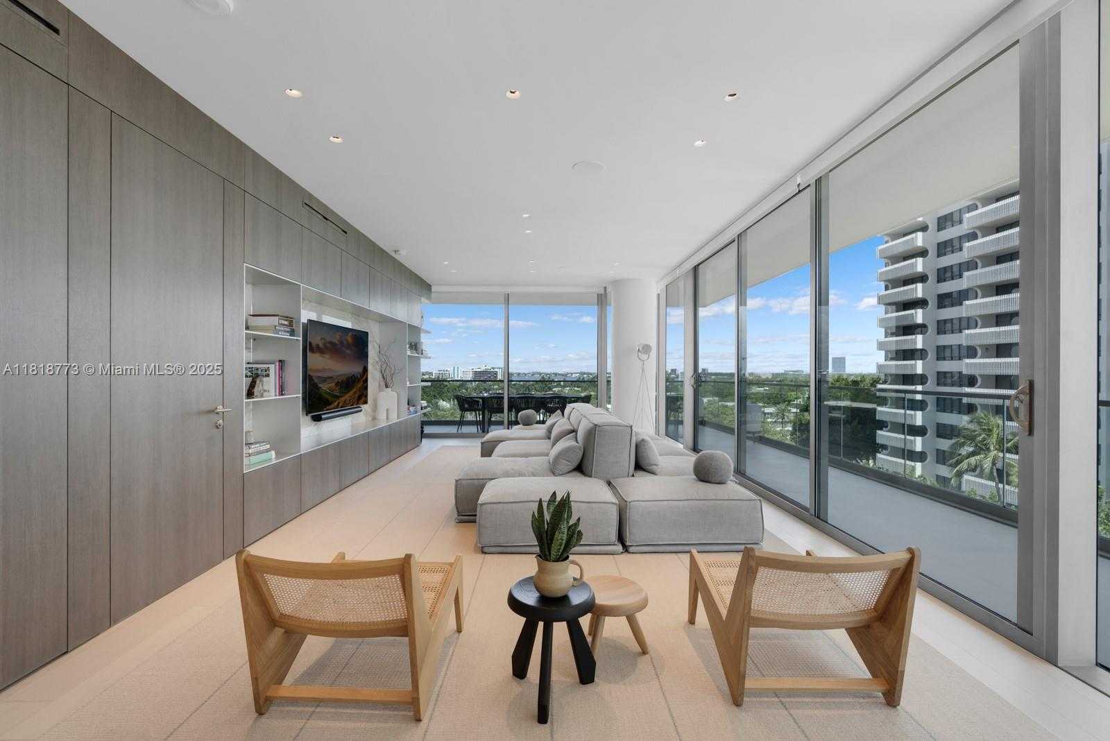 Small Image of 10203 COLLINS AVE #701, Bal Harbour Number 17