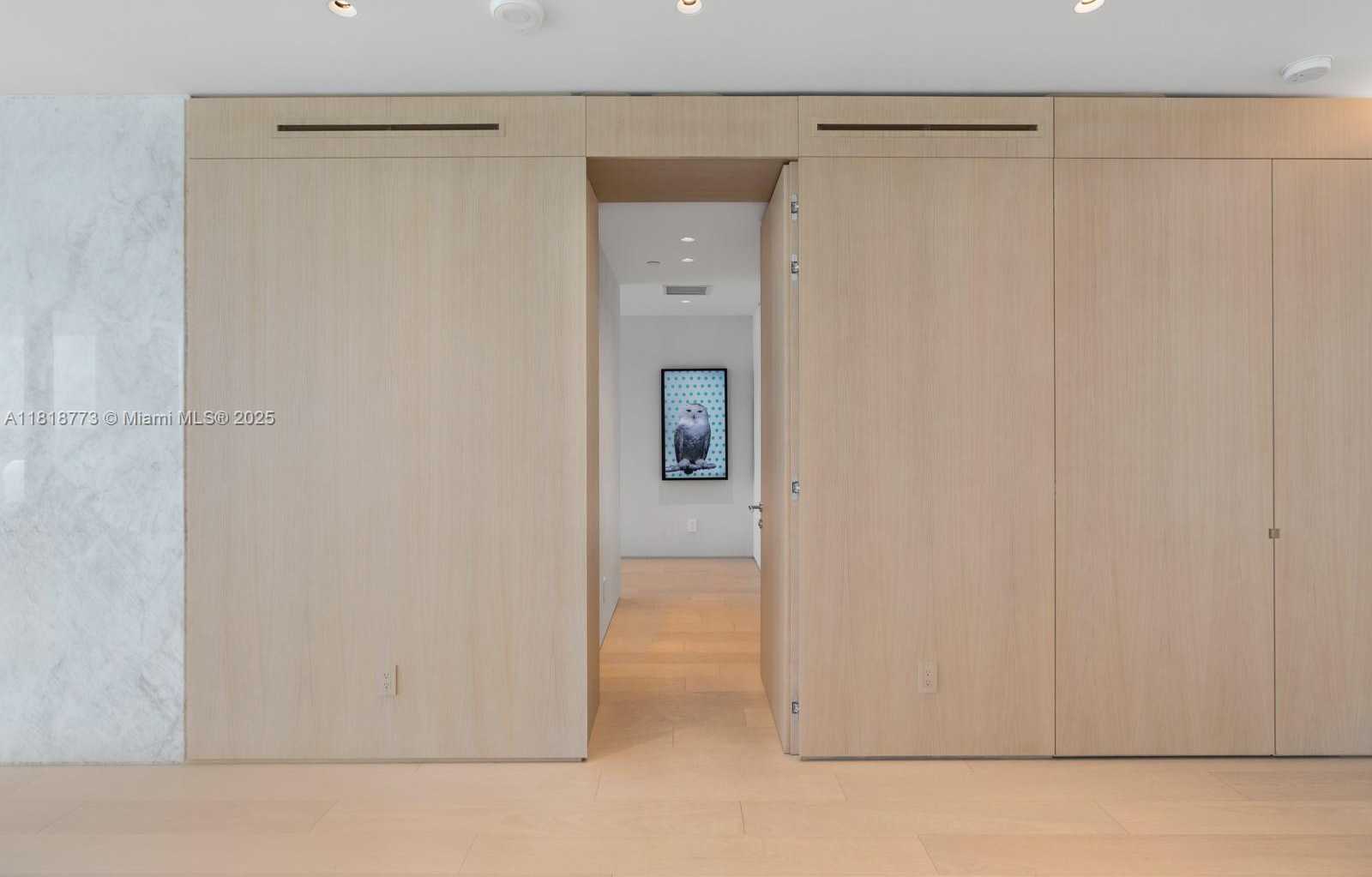 Small Image of 10203 COLLINS AVE #701, Bal Harbour Number 28
