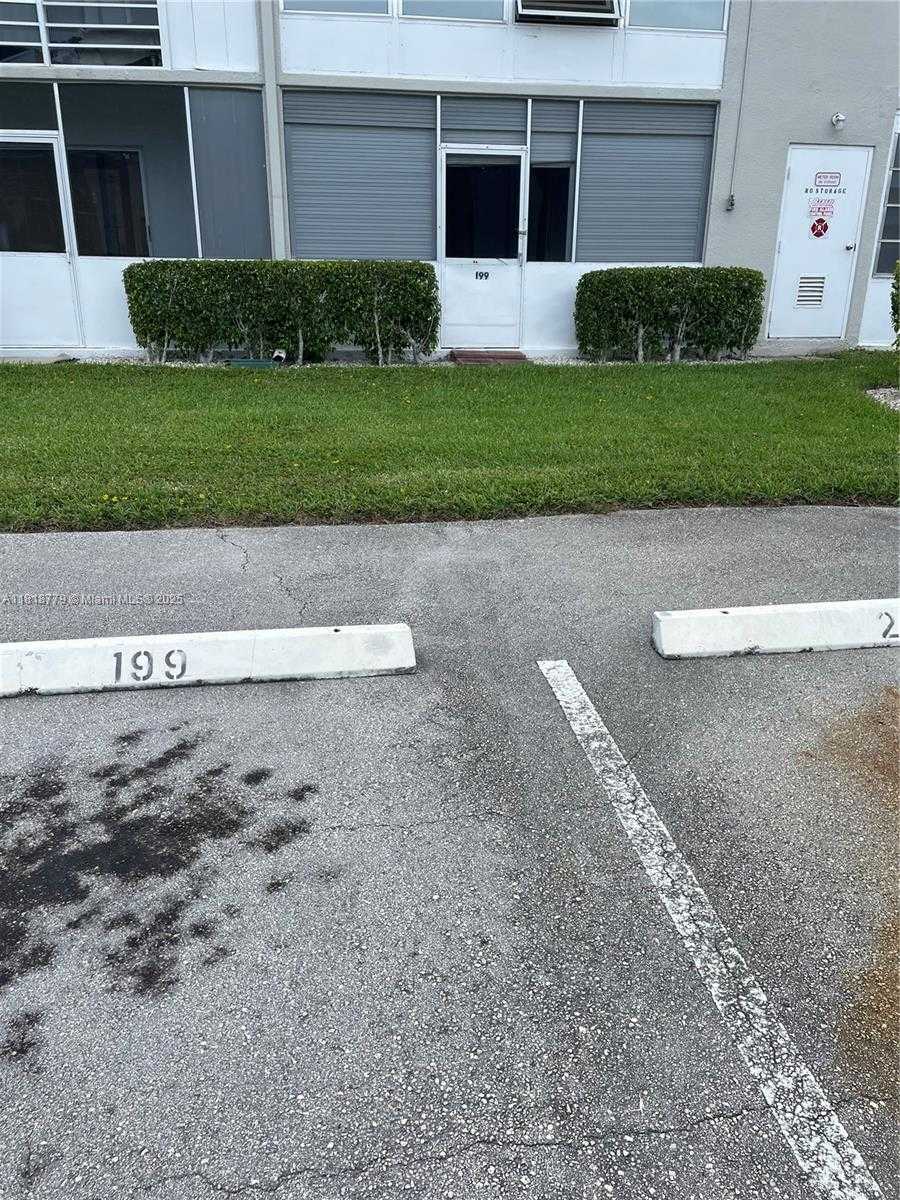 Small Image of Deerfield Beach Number 14