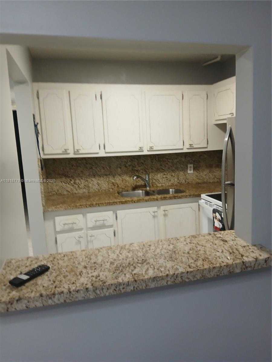 Small Image of Deerfield Beach Number 5