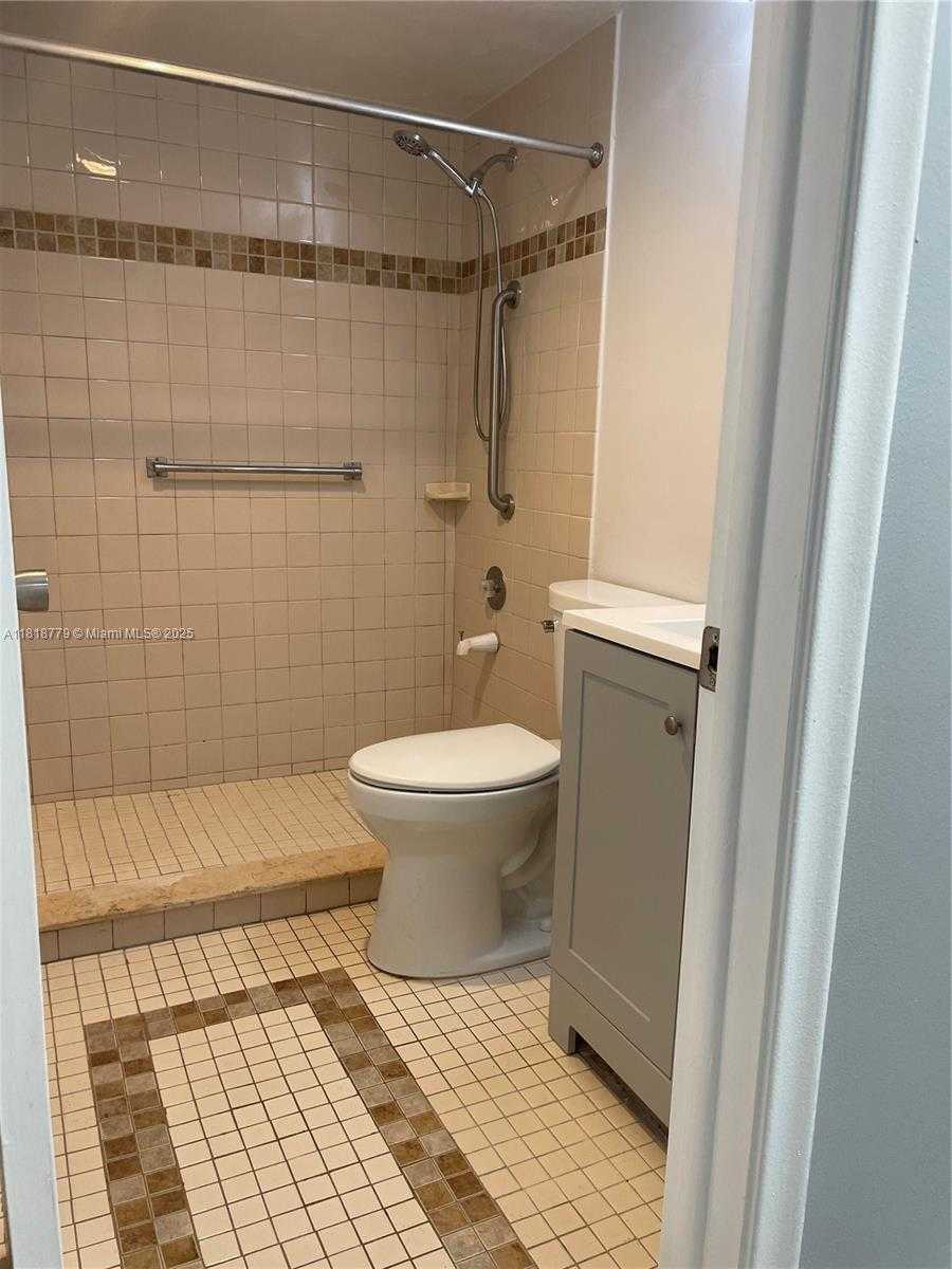 Small Image of Deerfield Beach Number 8