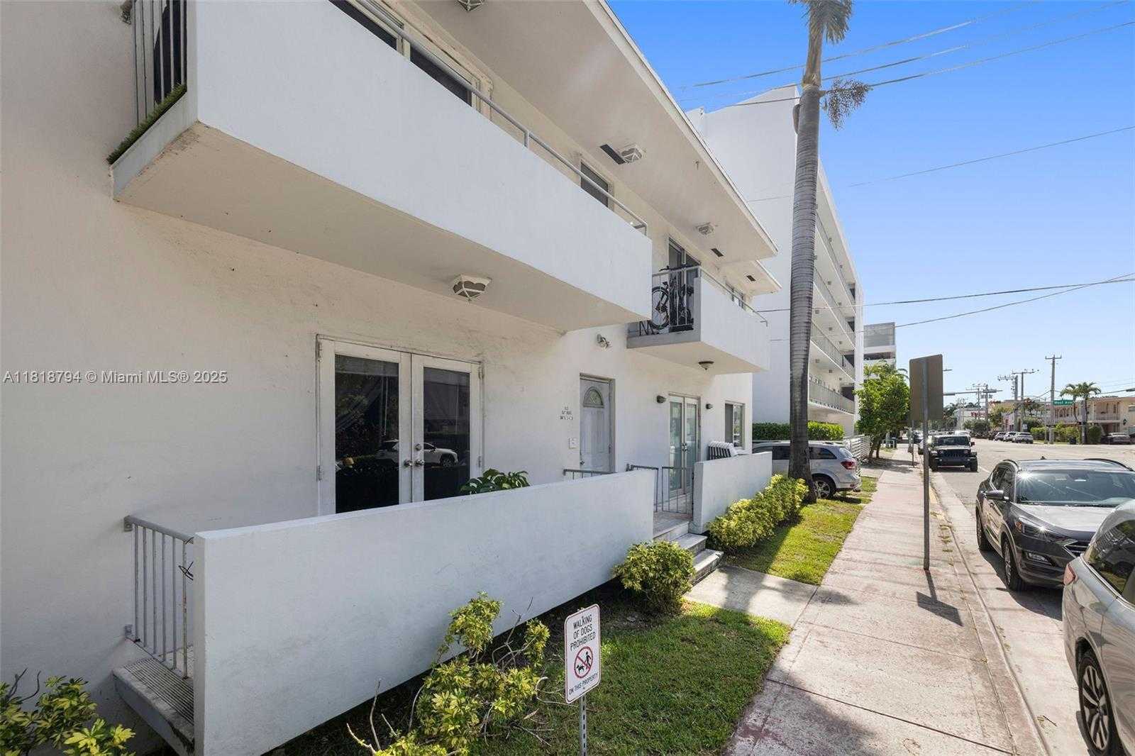Small Image of 1601 BAY RD #4, Miami Beach Number 15
