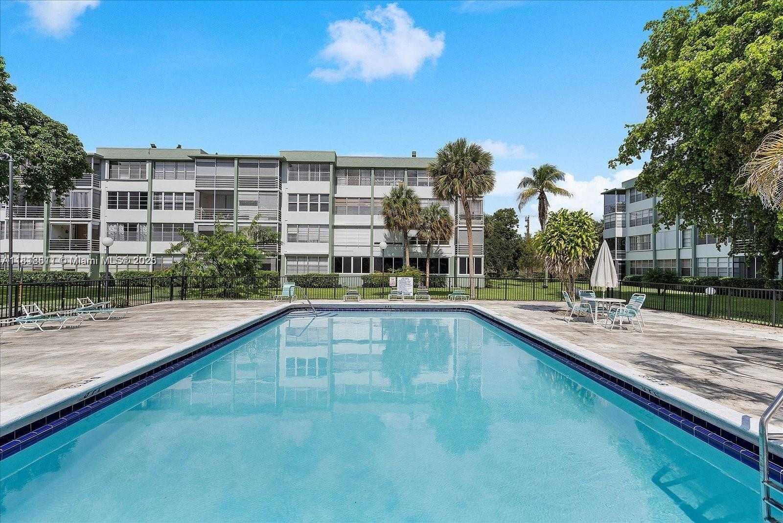 Small Image of 2781 TAFT ST #308, Hollywood Number 23