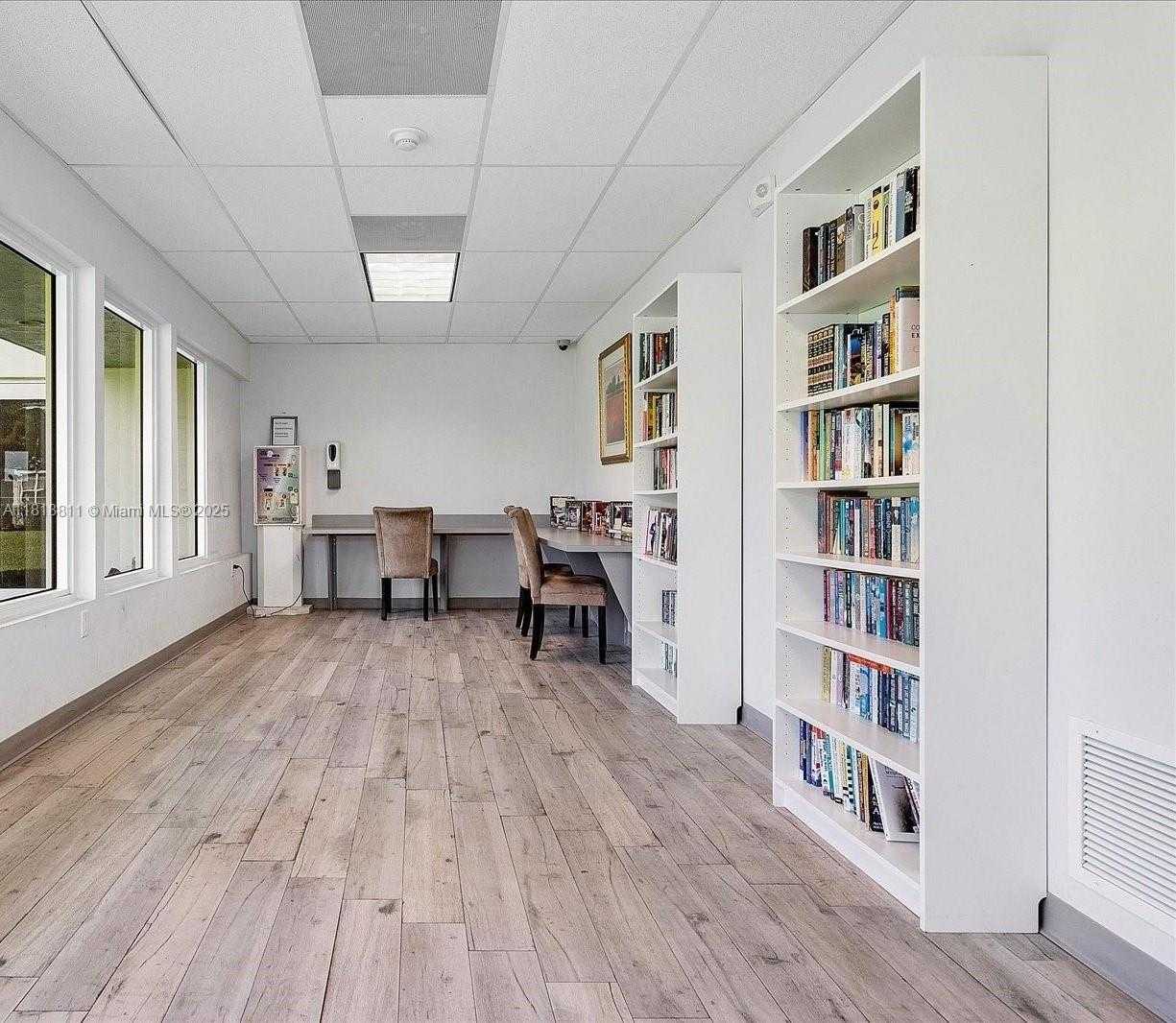 Small Image of 2781 TAFT ST #308, Hollywood Number 36