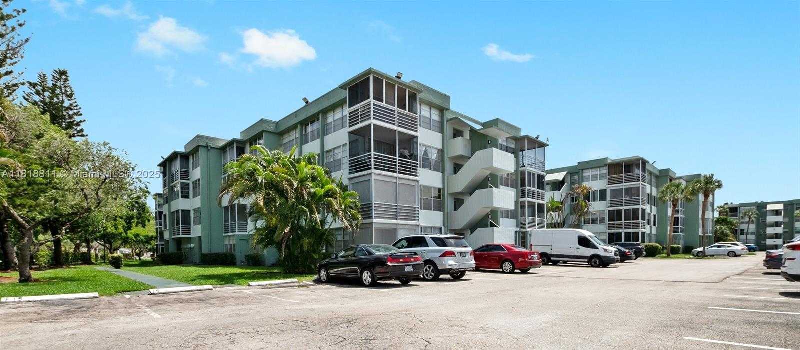 Small Image of 2781 TAFT ST #308, Hollywood Number 42