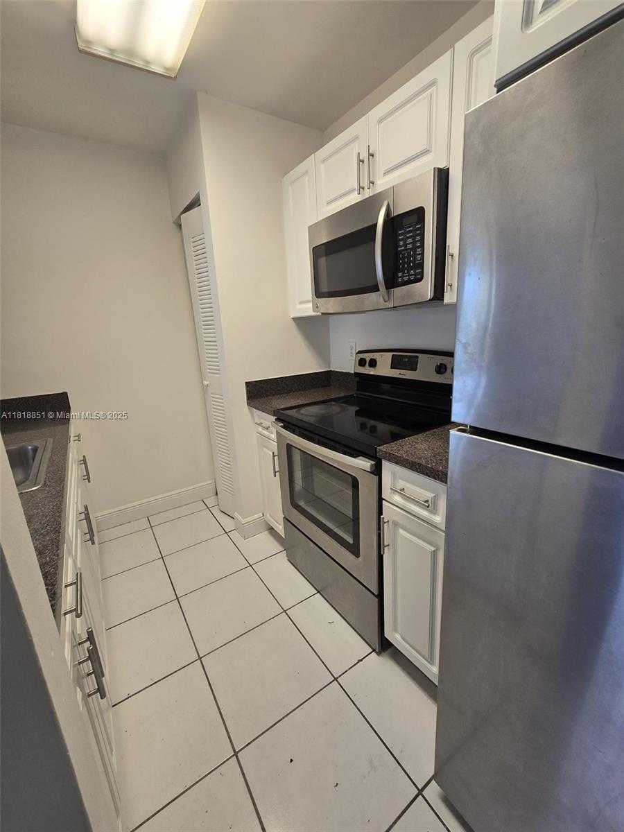 Small Image of 9808 HAMMOCKS BLVD #203-23, Miami Number 10