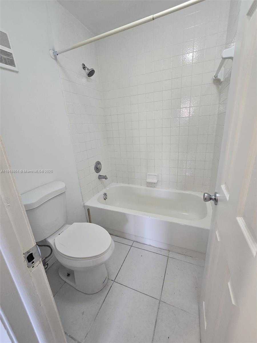 Small Image of 9808 HAMMOCKS BLVD #203-23, Miami Number 24