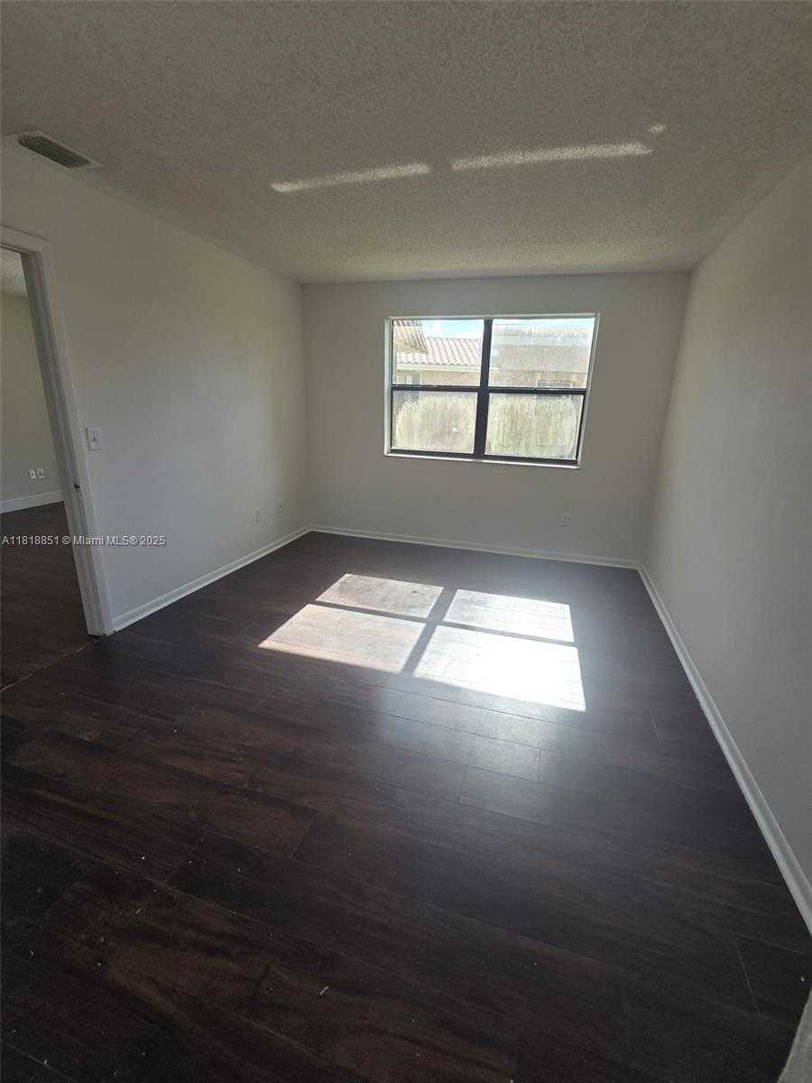 Small Image of 9808 HAMMOCKS BLVD #203-23, Miami Number 41