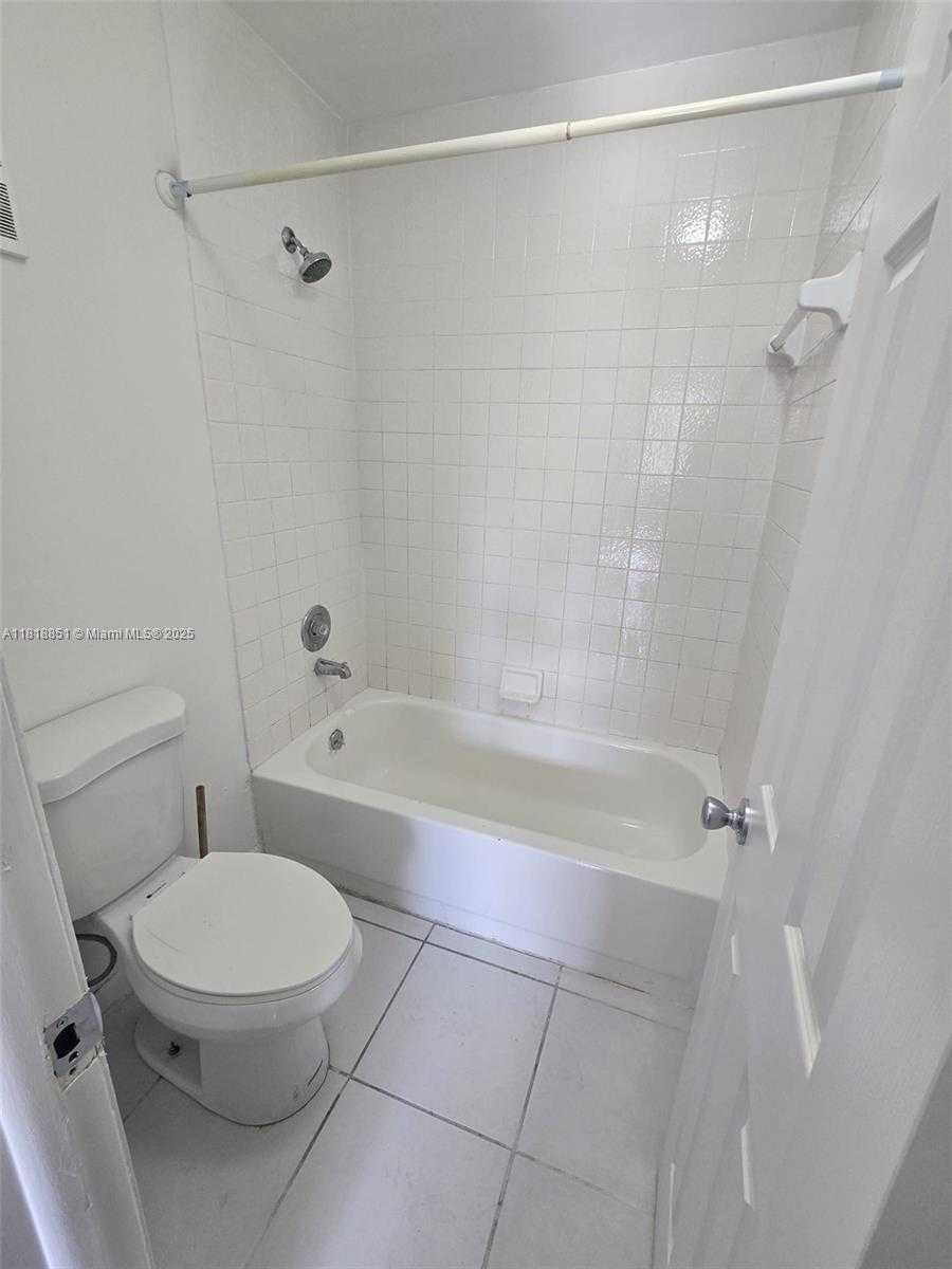Small Image of 9808 HAMMOCKS BLVD #203-23, Miami Number 44