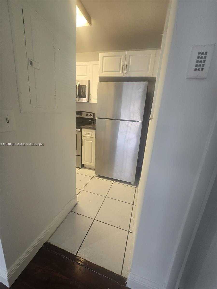 Small Image of 9808 HAMMOCKS BLVD #203-23, Miami Number 6