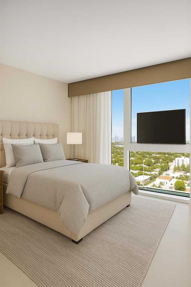 Small Image of 4775 COLLINS AVE #2805, Miami Beach Number 5