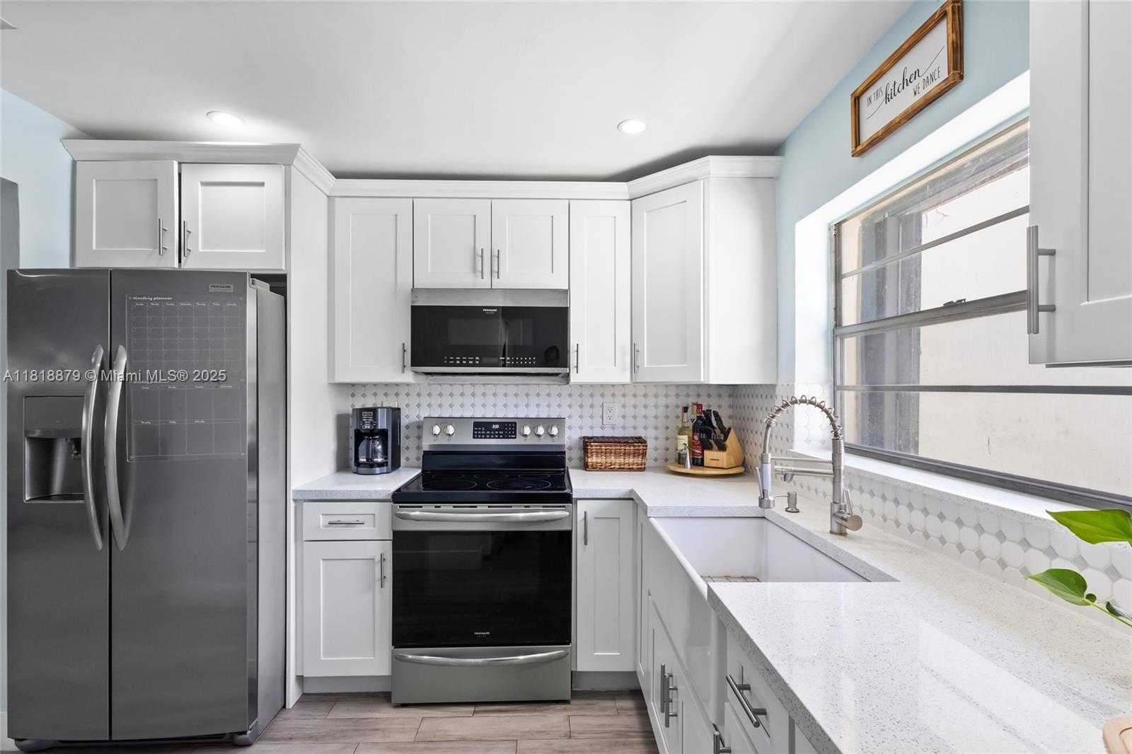Small Image of 12224 SOUTH WEST 118TH LN, Miami Number 2