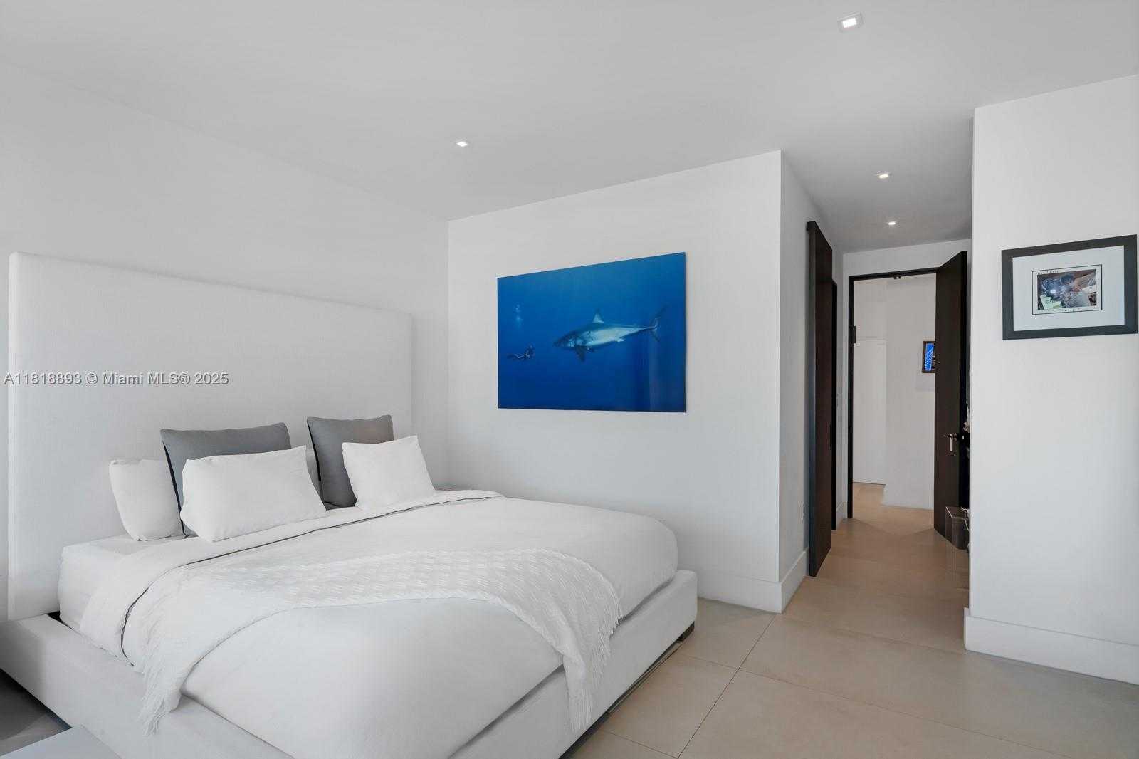 Small Image of 11 ISLAND AVE #PH2, Miami Beach Number 16