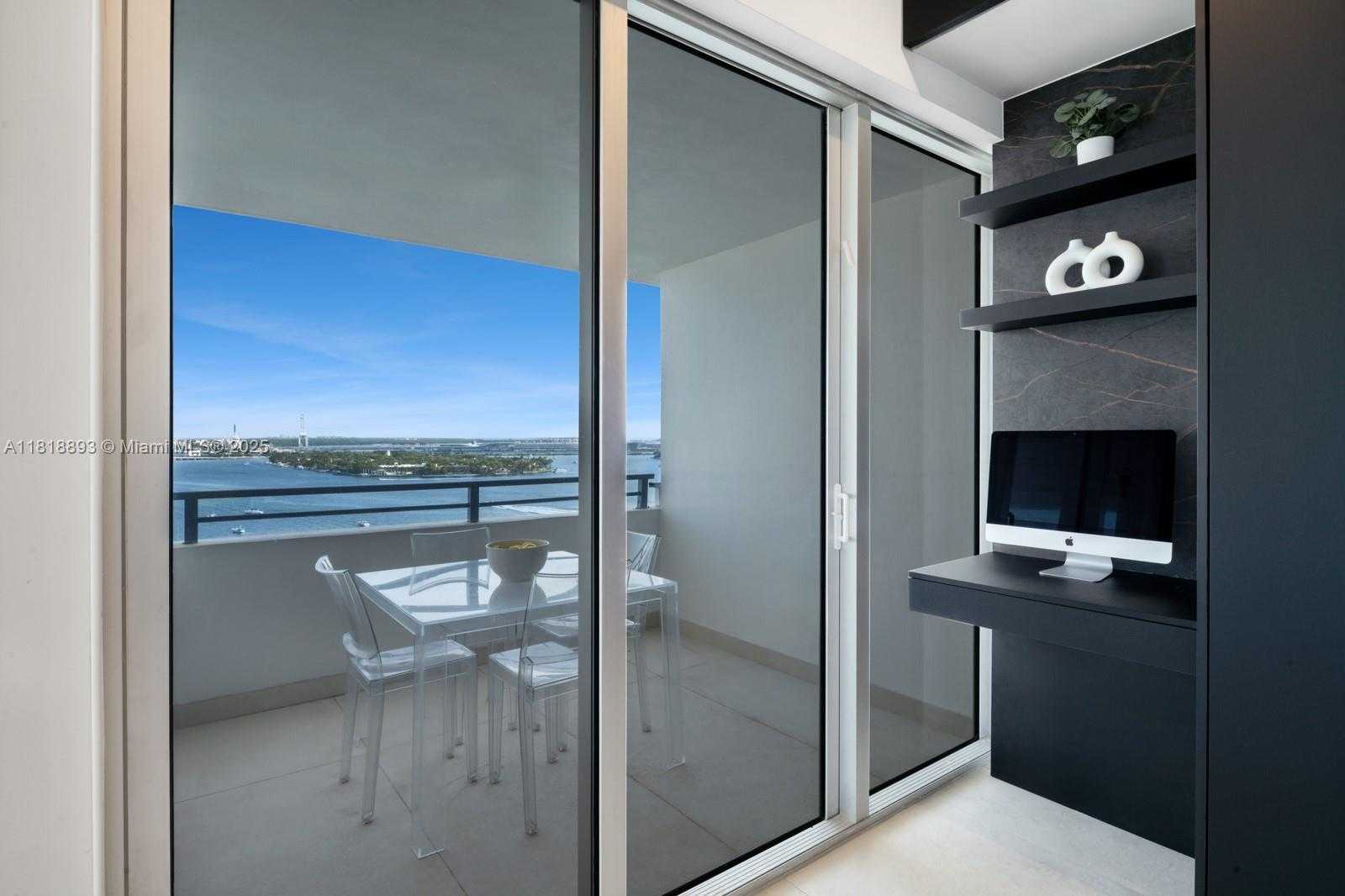 Small Image of 11 ISLAND AVE #PH2, Miami Beach Number 19