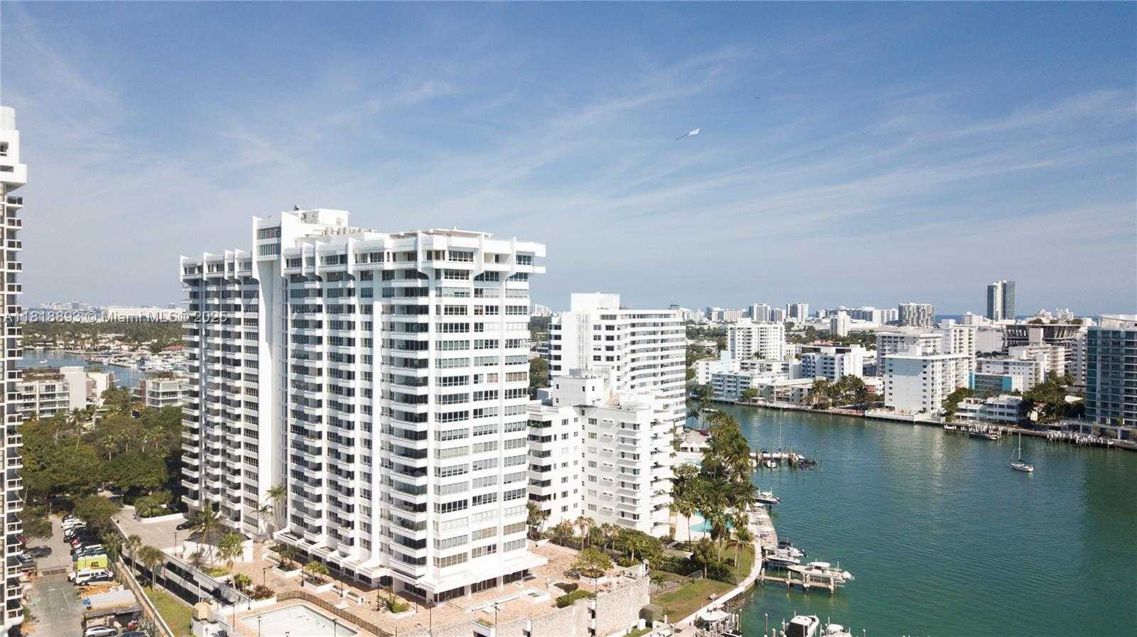 Small Image of 11 ISLAND AVE #PH2, Miami Beach Number 36