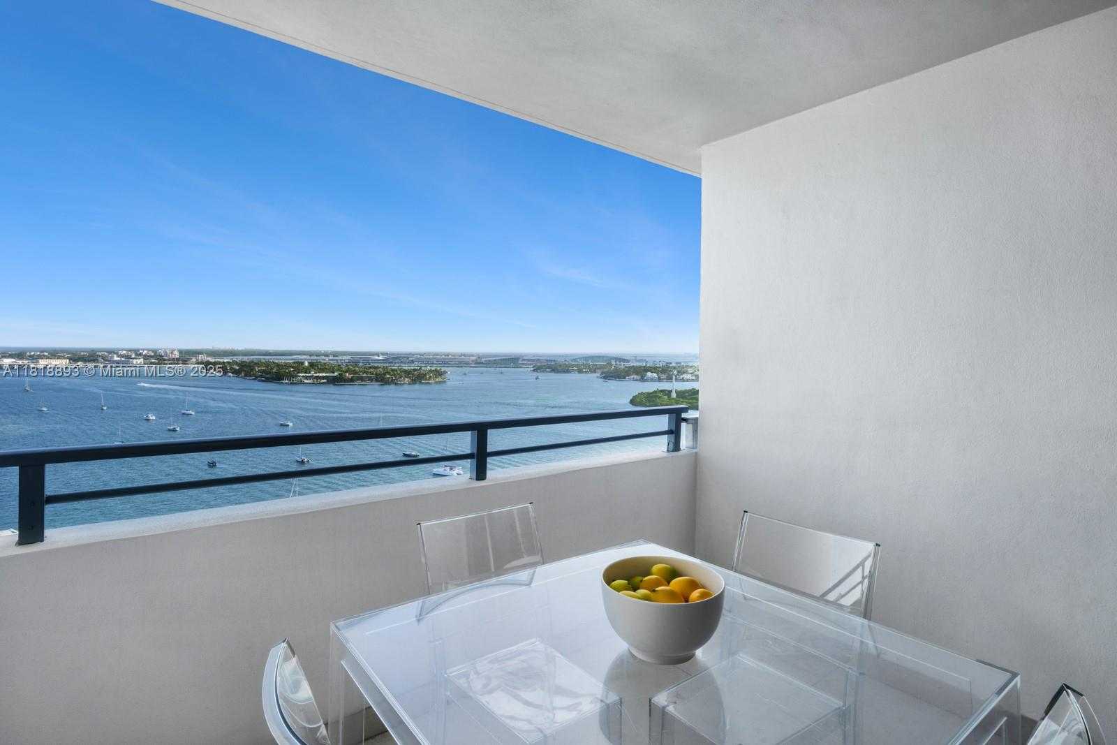 Small Image of 11 ISLAND AVE #PH2, Miami Beach Number 7