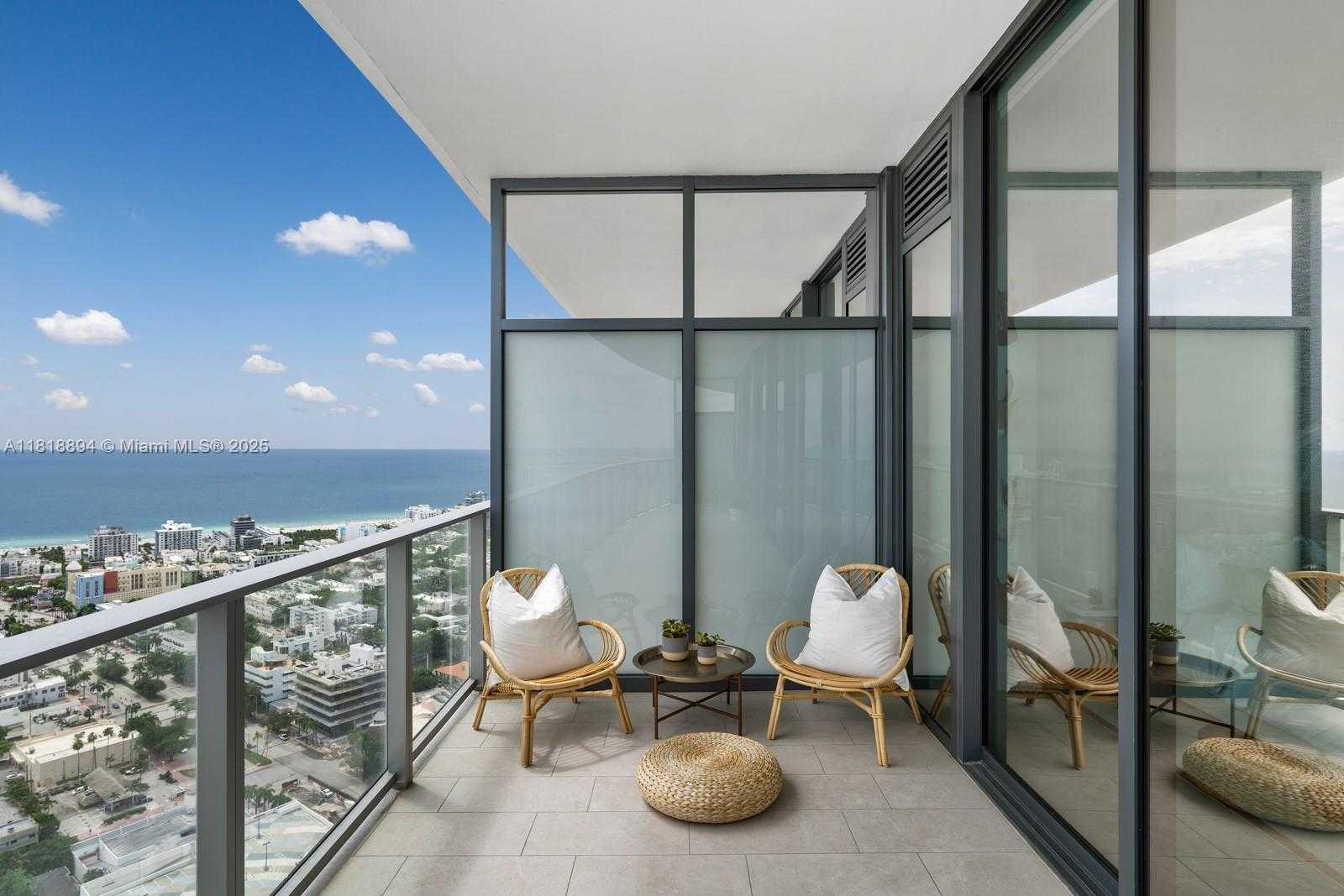 Small Image of 500 ALTON RD #4004, Miami Beach Number 17
