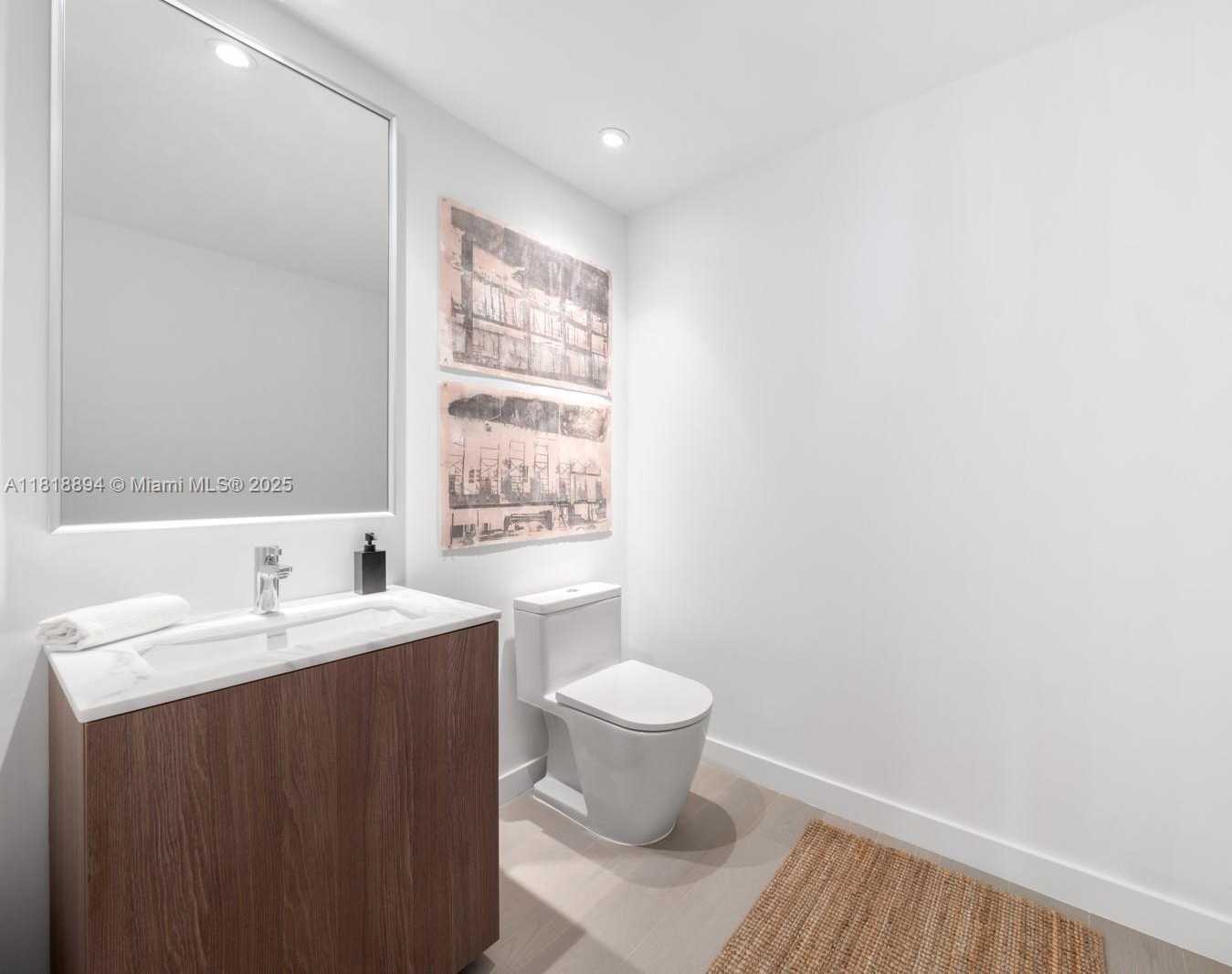 Small Image of 500 ALTON RD #4004, Miami Beach Number 21